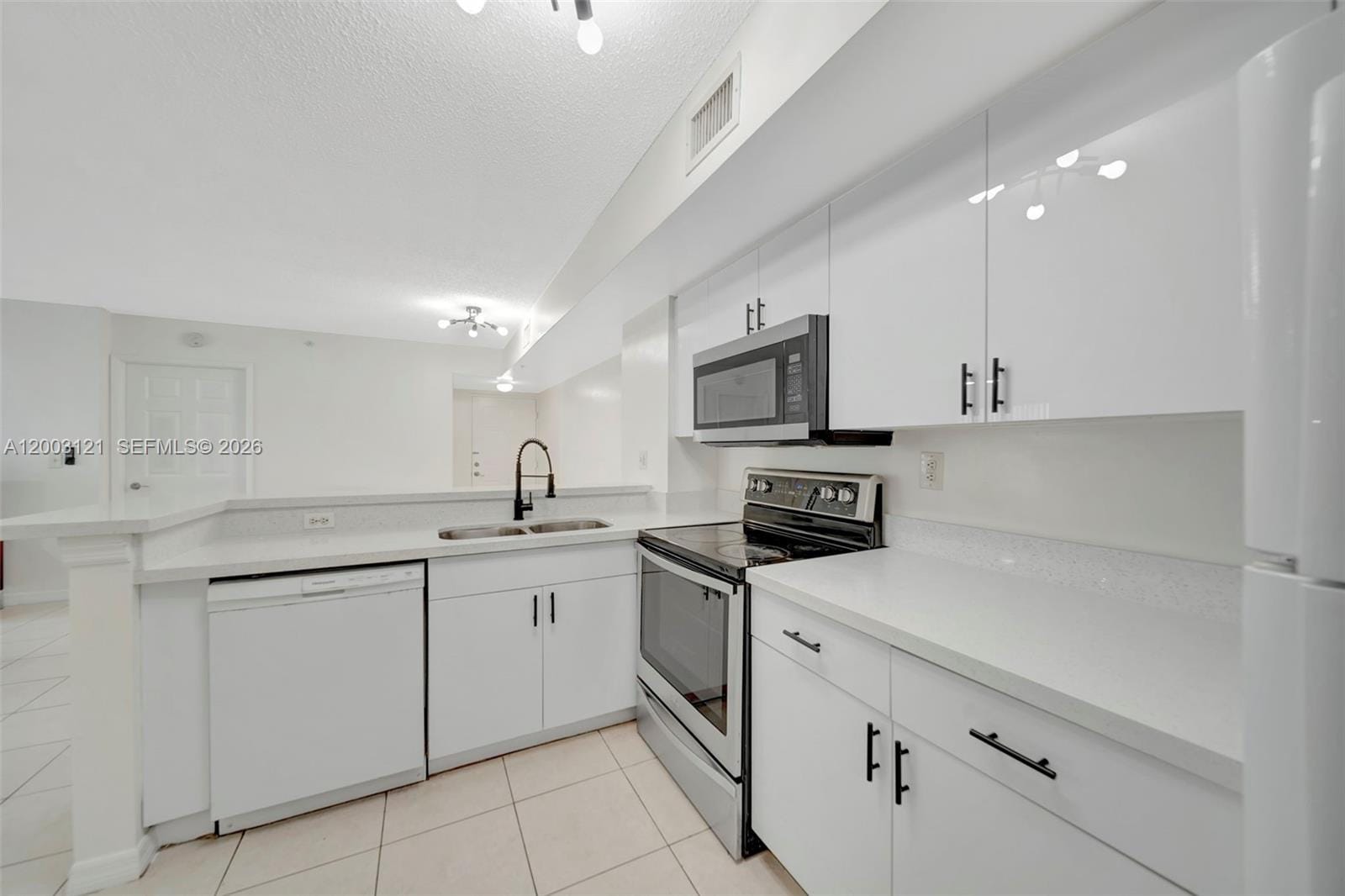 2620 S University Drive 109, Davie, FL 33328 photo 6