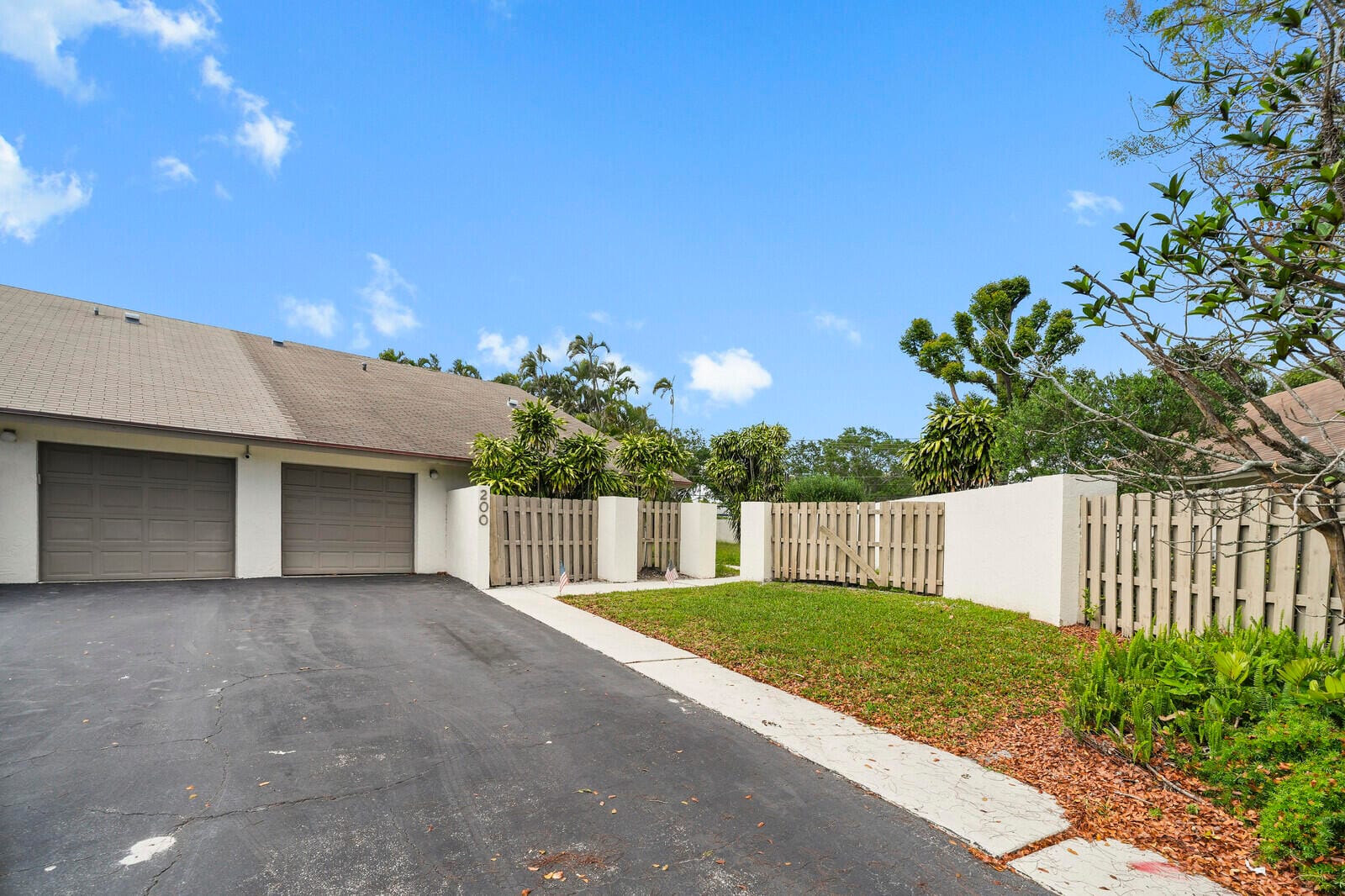 200 SW 29th Avenue, Delray Beach, FL 33445 photo 2