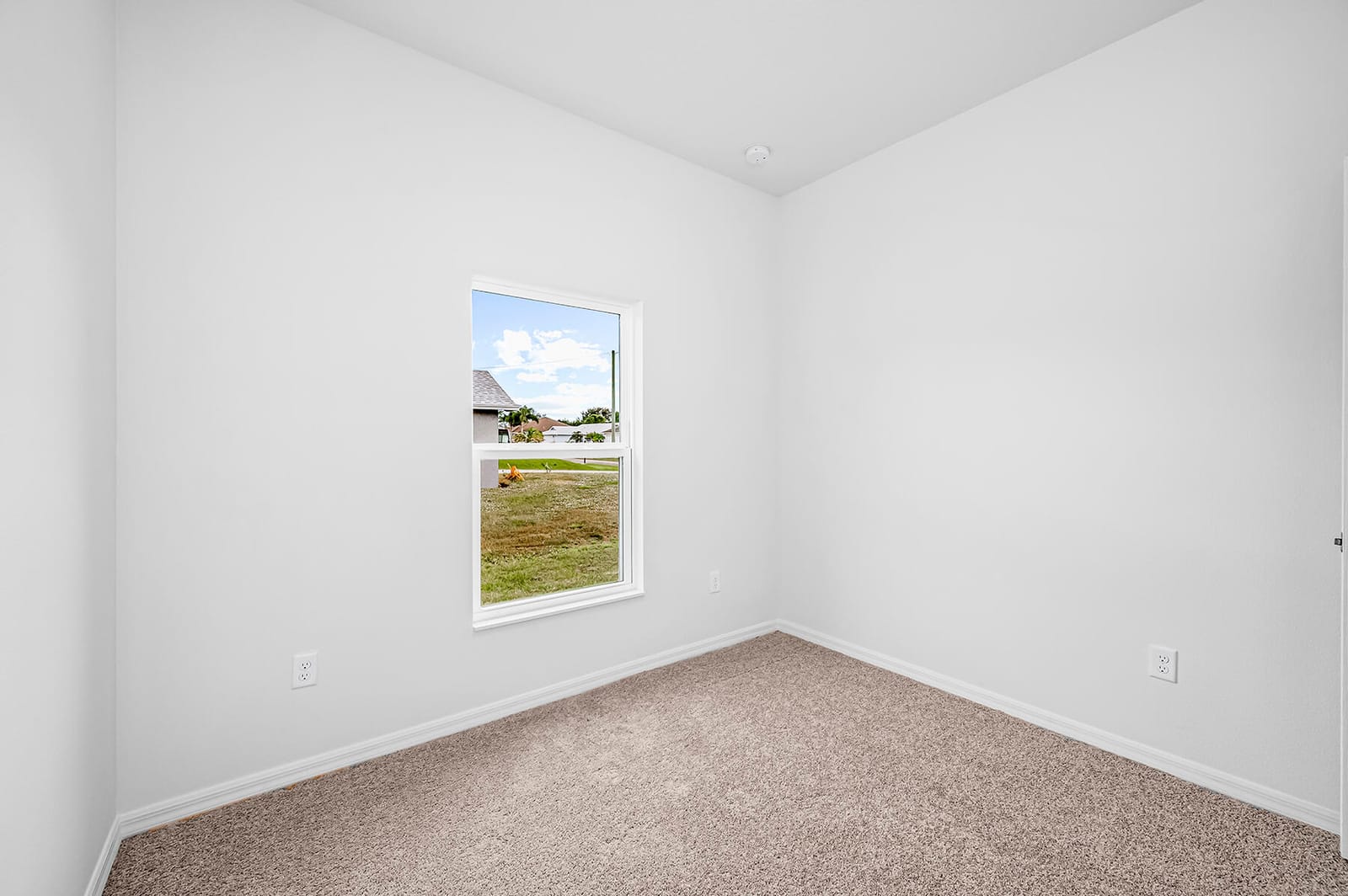 8585 101st Avenue, Vero Beach, FL 32967 photo 12