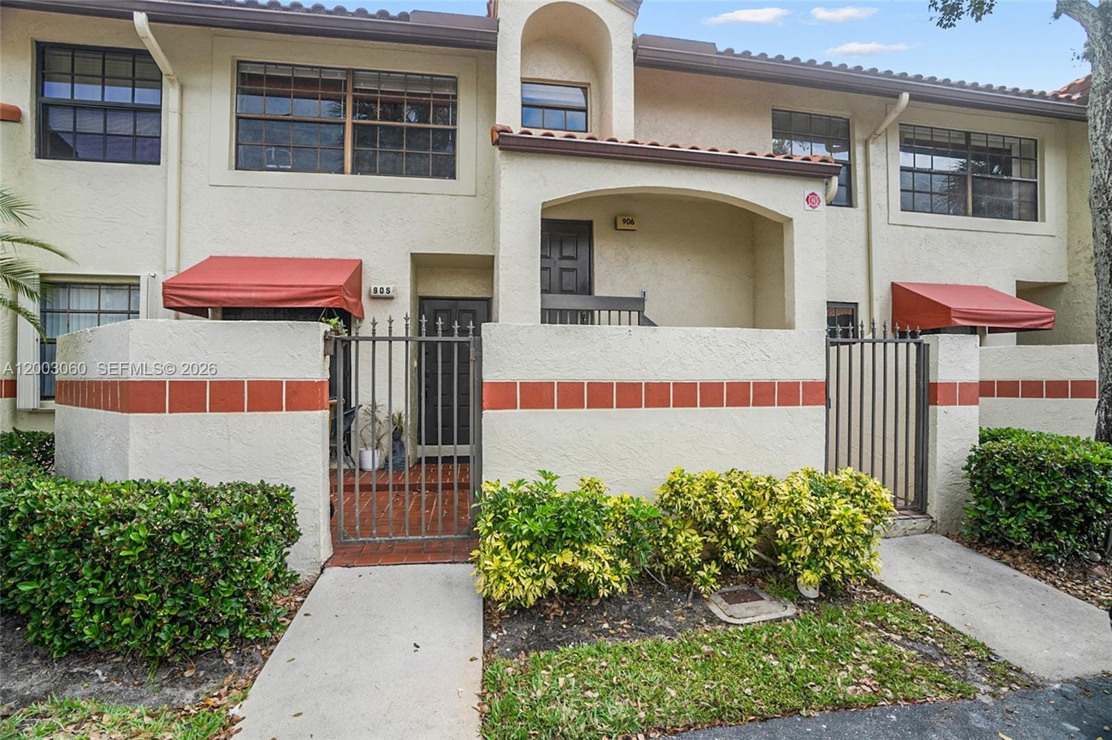 906 Republic Court, Deerfield Beach, FL 33442 photo 1