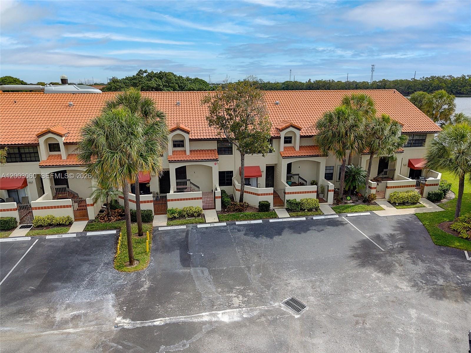 906 Republic Court, Deerfield Beach, FL 33442 photo 27