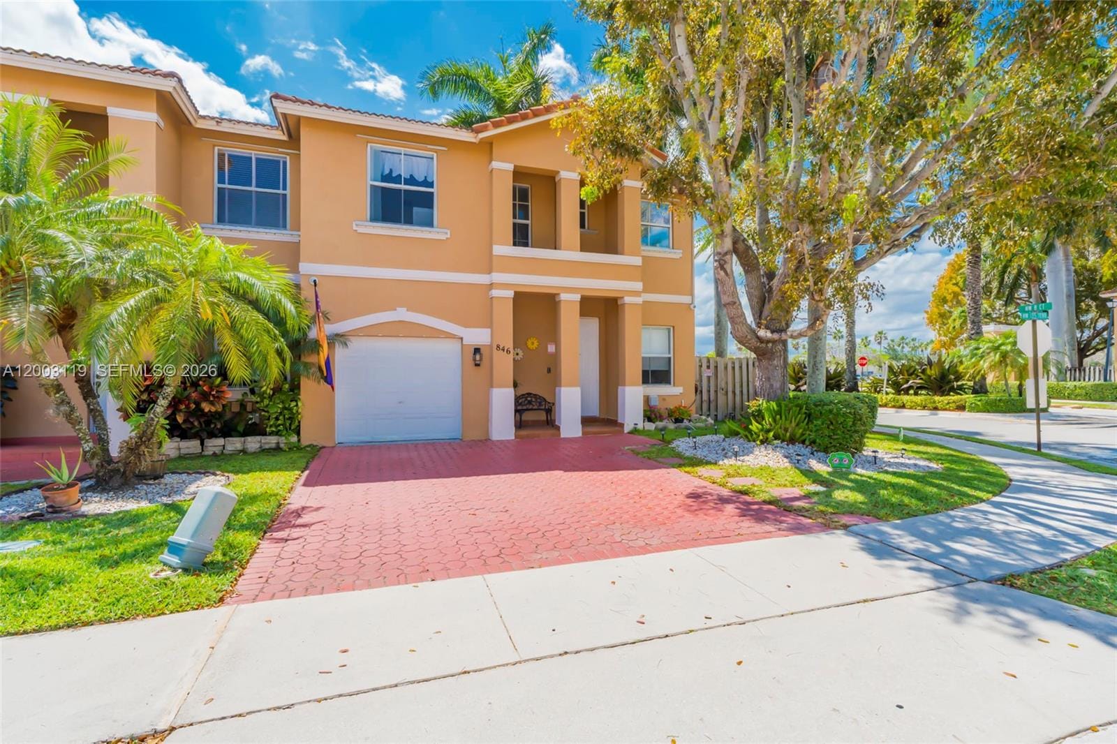 846 NW 135th Terrace, Pembroke Pines, FL 33028