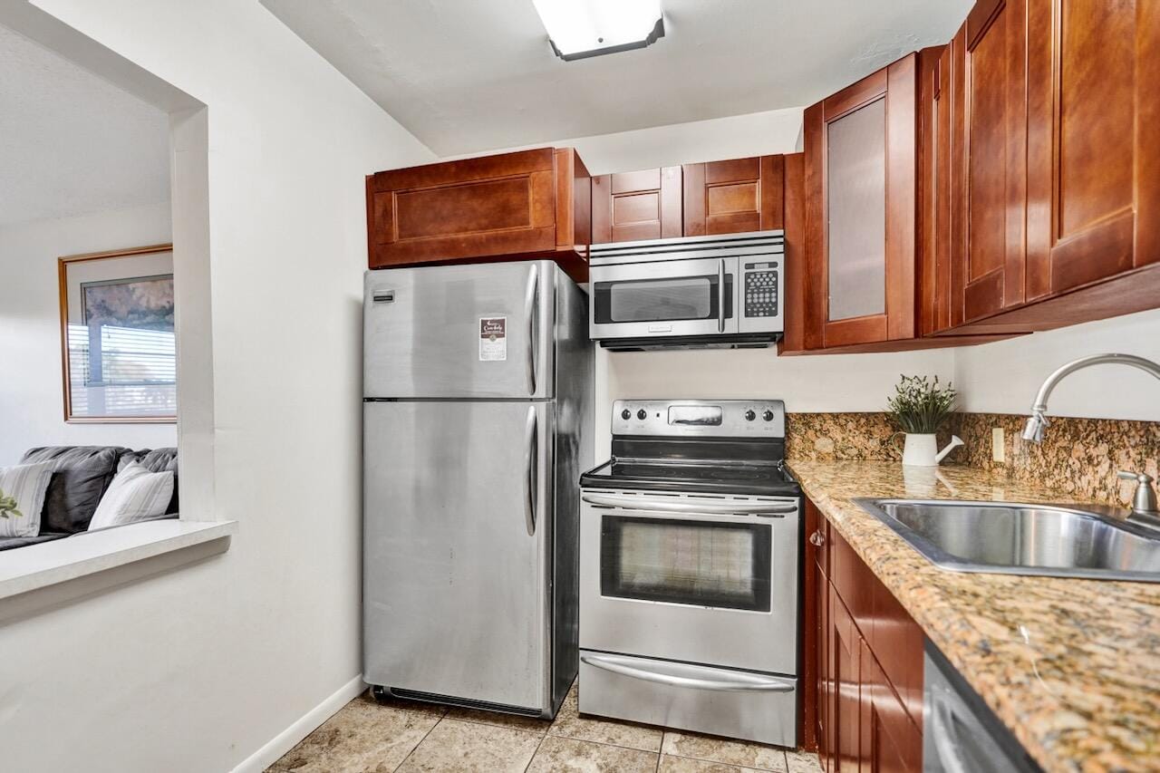 189 Brighton E, Boca Raton, FL 33434 photo 21