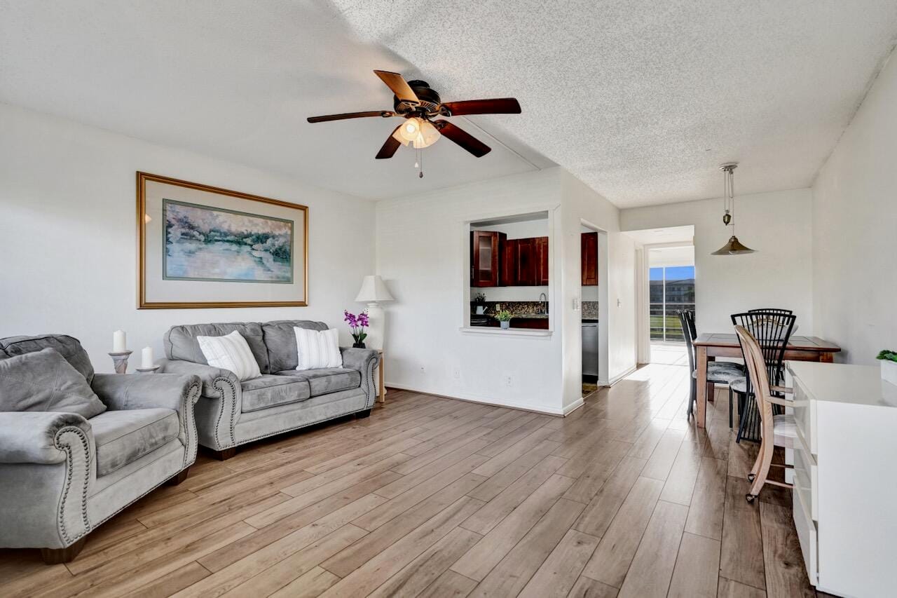 189 Brighton E, Boca Raton, FL 33434 photo 6