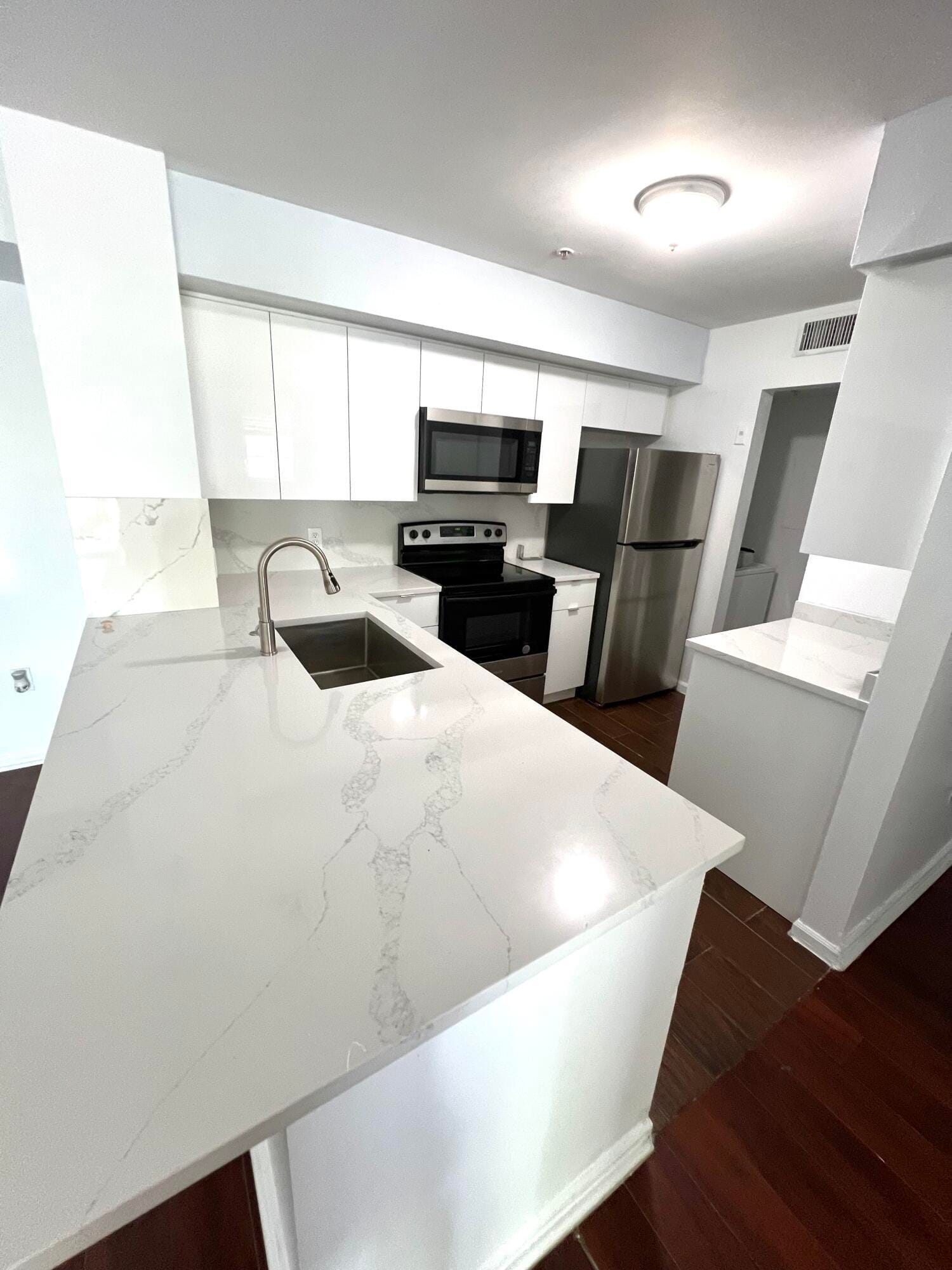 7872 Sonoma Springs Circle 205 — photo 2