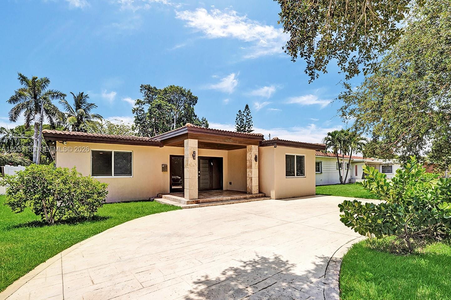 1318 Washington Street, Hollywood, FL 33019 photo 1