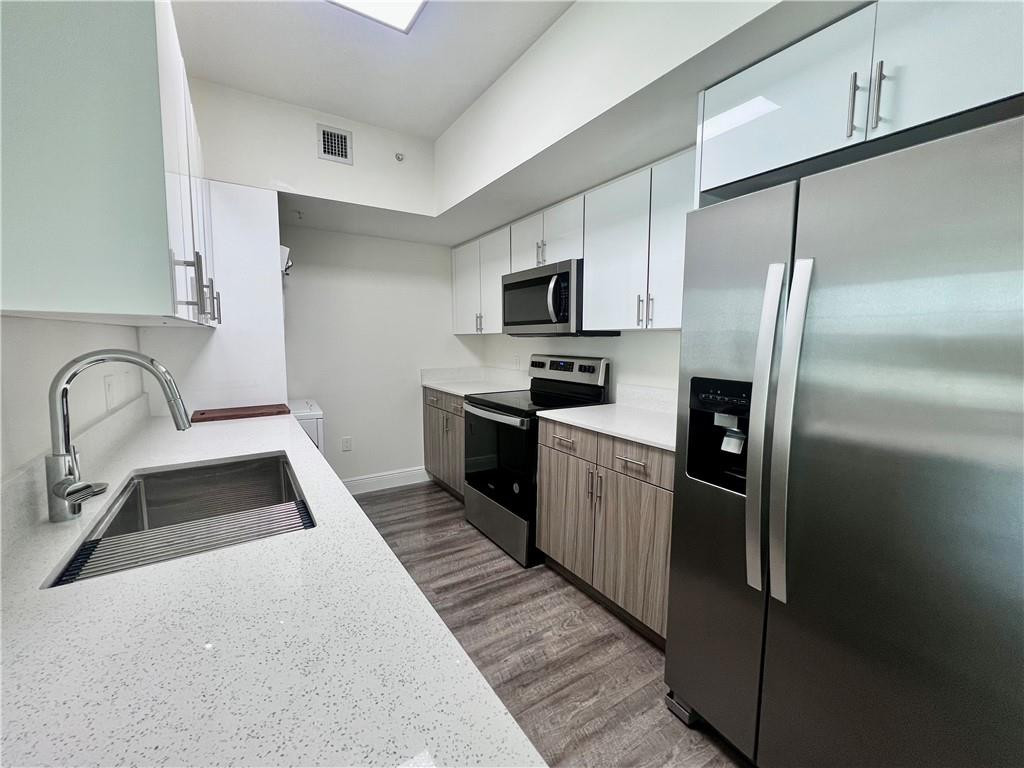 110 SW 12 Street 907, Miami, FL 33130, Miami