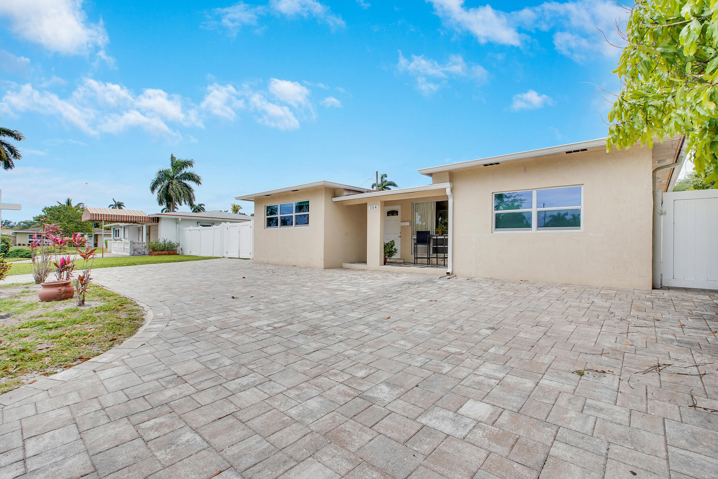 104 N 31st Court, Hollywood, FL 33021, Hollywood