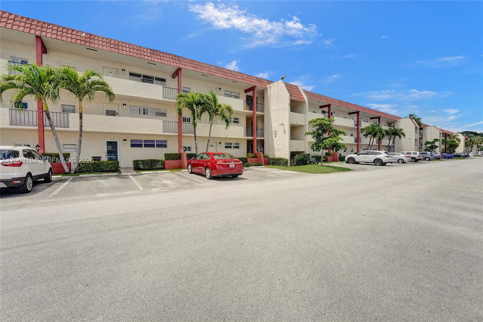 811 S Hollybrook Drive 207, Pembroke Pines, FL 33025, Pembroke Pines