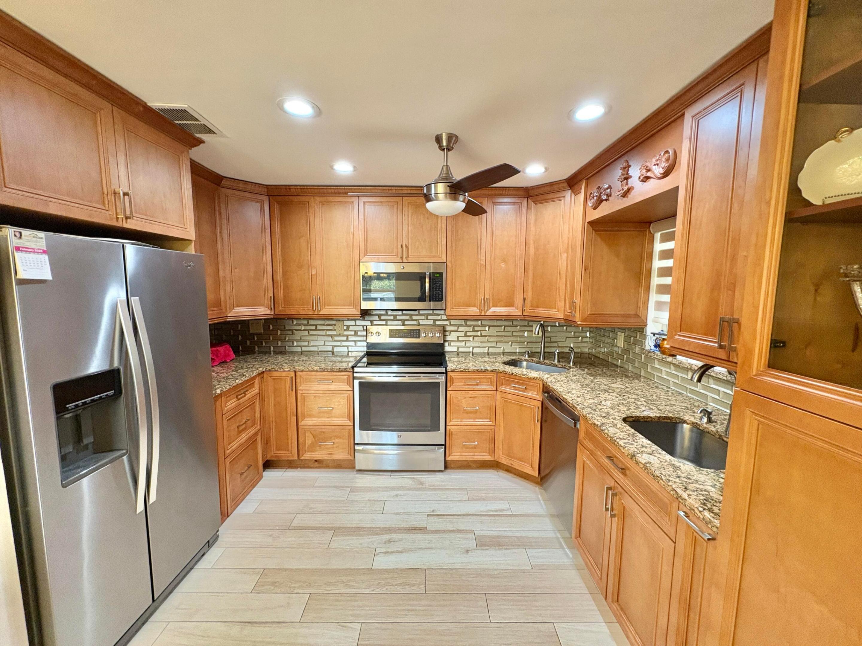 30 Plymouth C, West Palm Beach, FL 33417, West Palm Beach