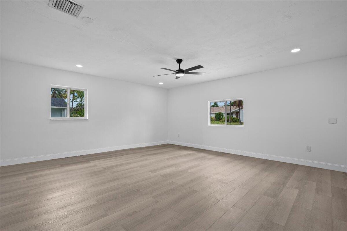 1612 Sherwood Avenue, Mangonia Park, FL 33407 photo 13