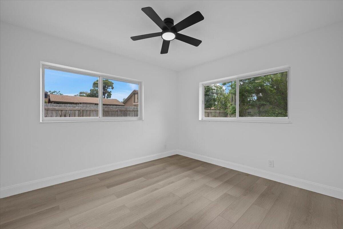 1612 Sherwood Avenue, Mangonia Park, FL 33407 photo 15