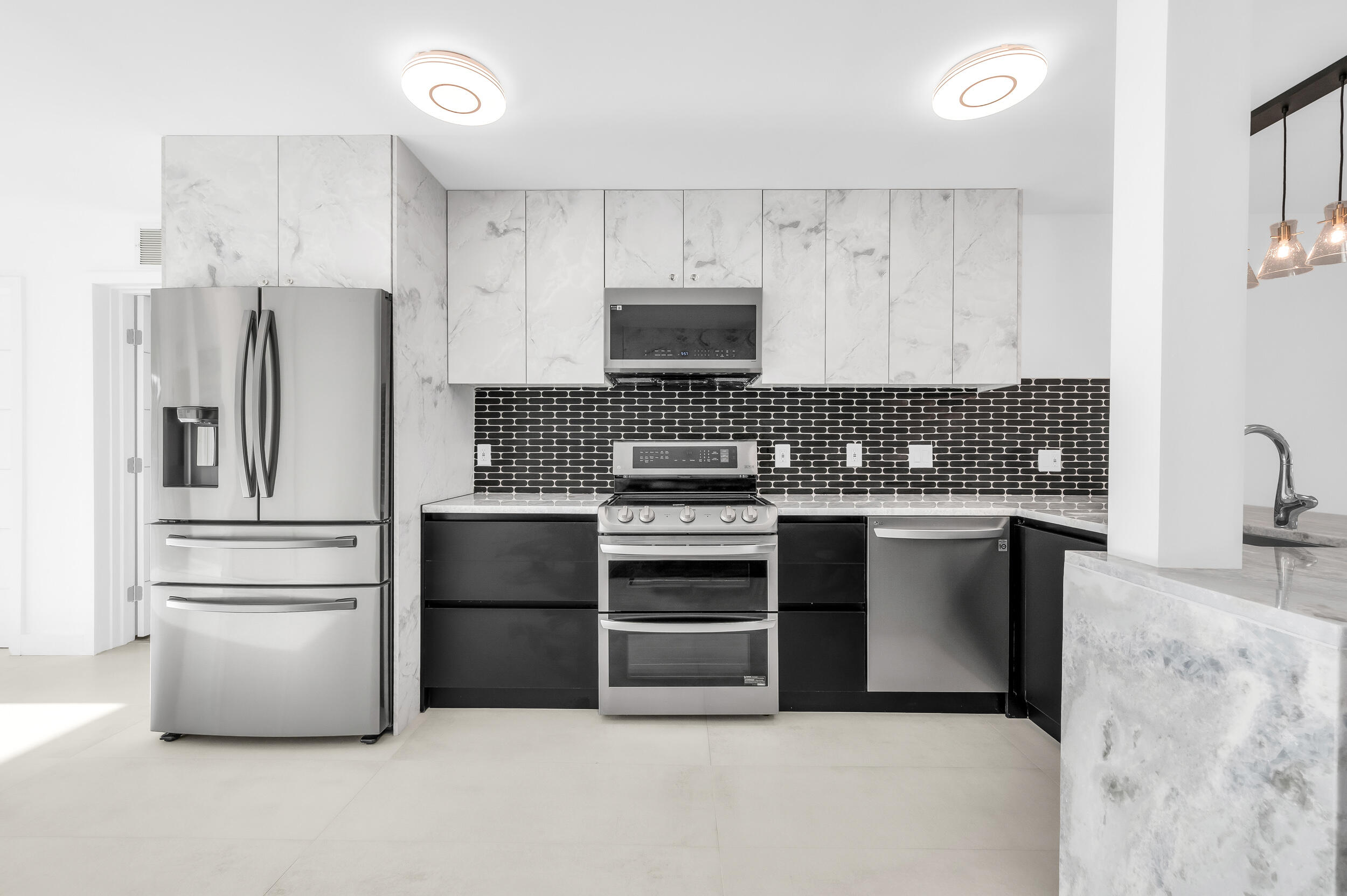 3470 NW 21st Avenue — photo 4