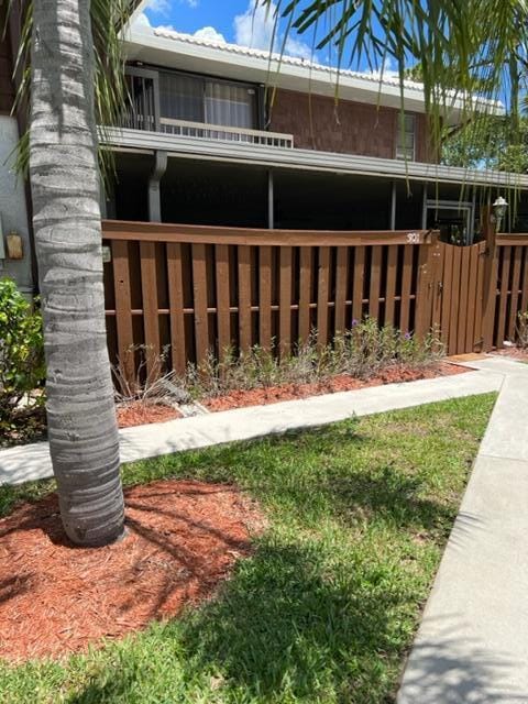 301 SE Castle Court, Port St. Lucie, FL 34952 photo 19