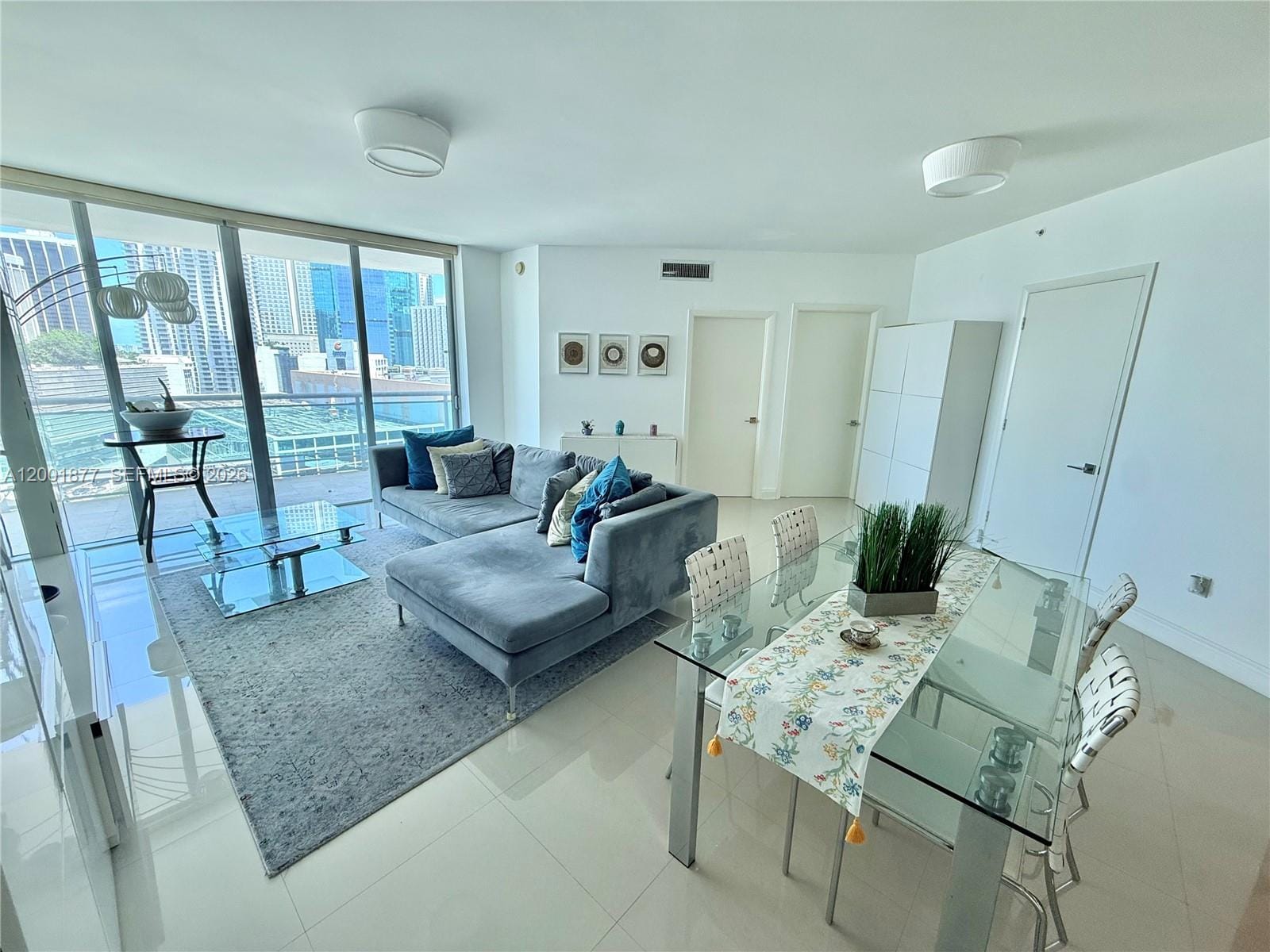 350 S Miami Avenue 1601, Miami, FL 33130 photo 11