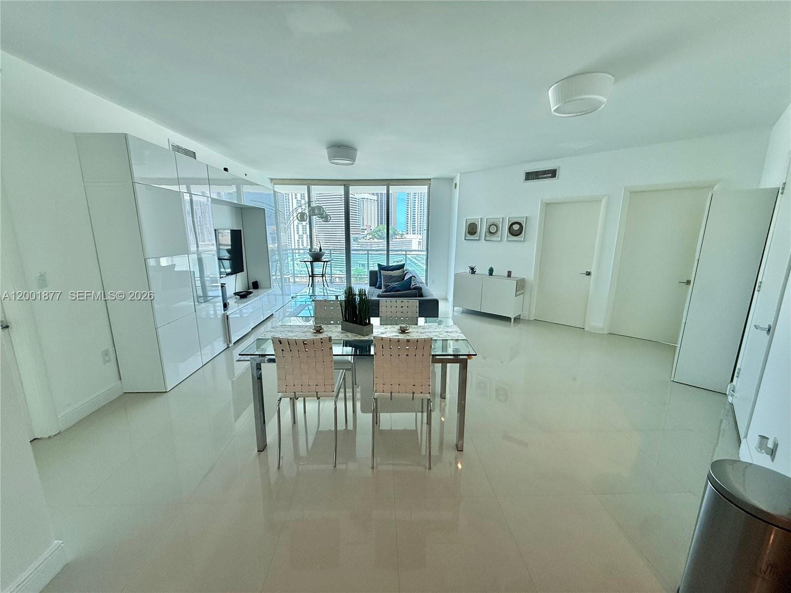 350 S Miami Avenue 1601, Miami, FL 33130 photo 9