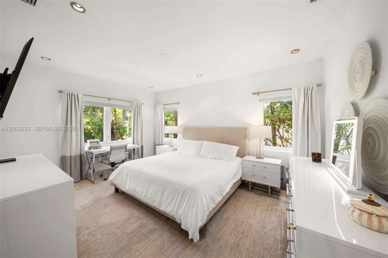 330 E San Marino Drive, Miami Beach, FL 33139 photo 16
