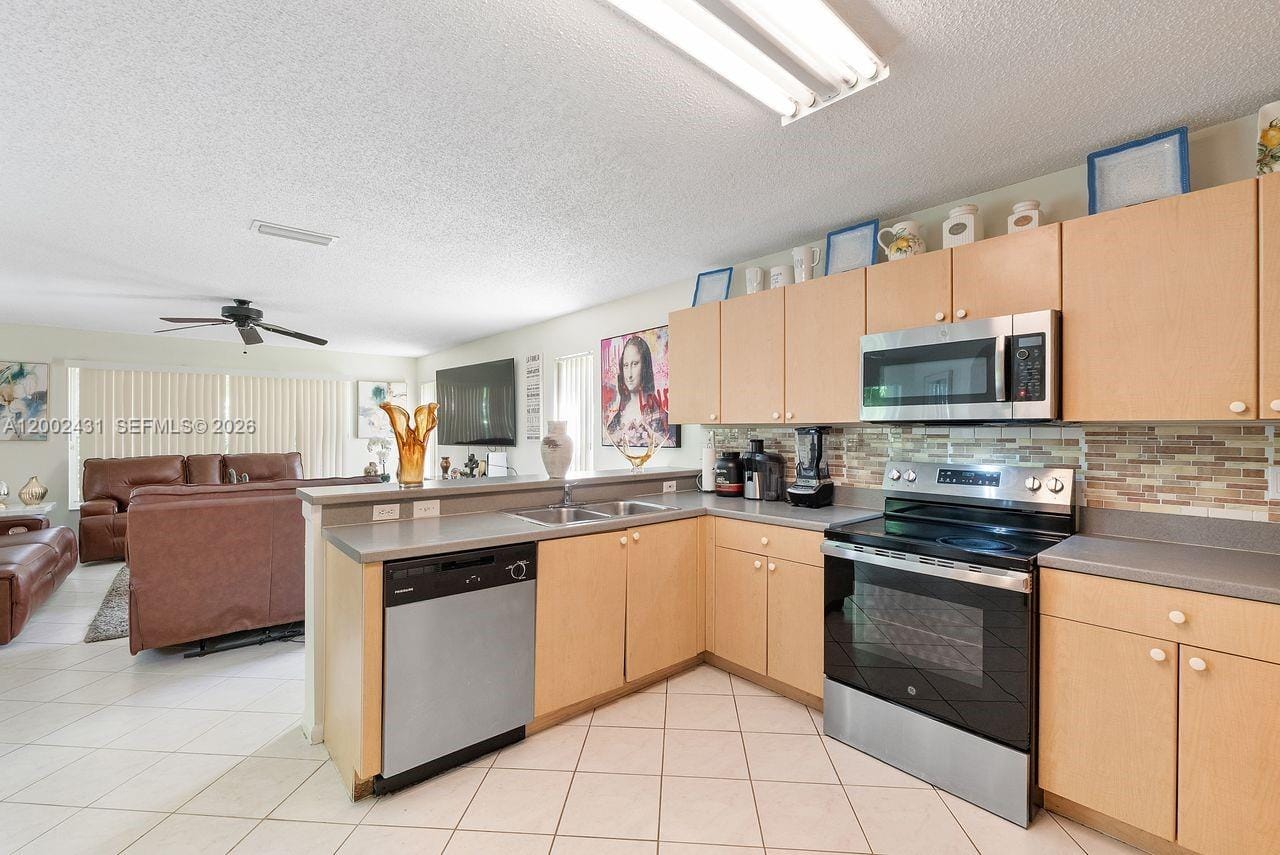 17621 SW 31st Court — photo 3