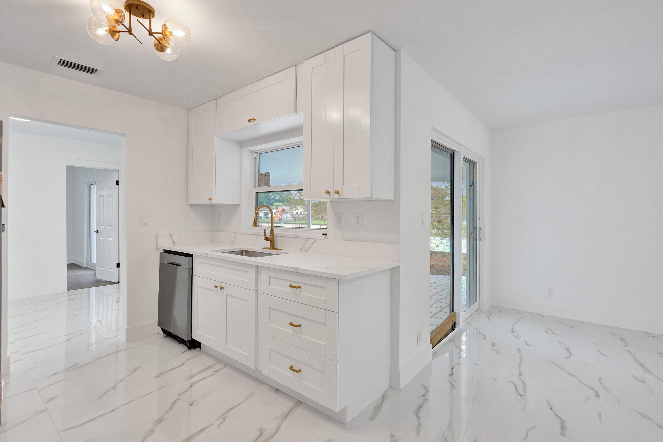 6606 NW 95th Avenue, Tamarac, FL 33321, Tamarac