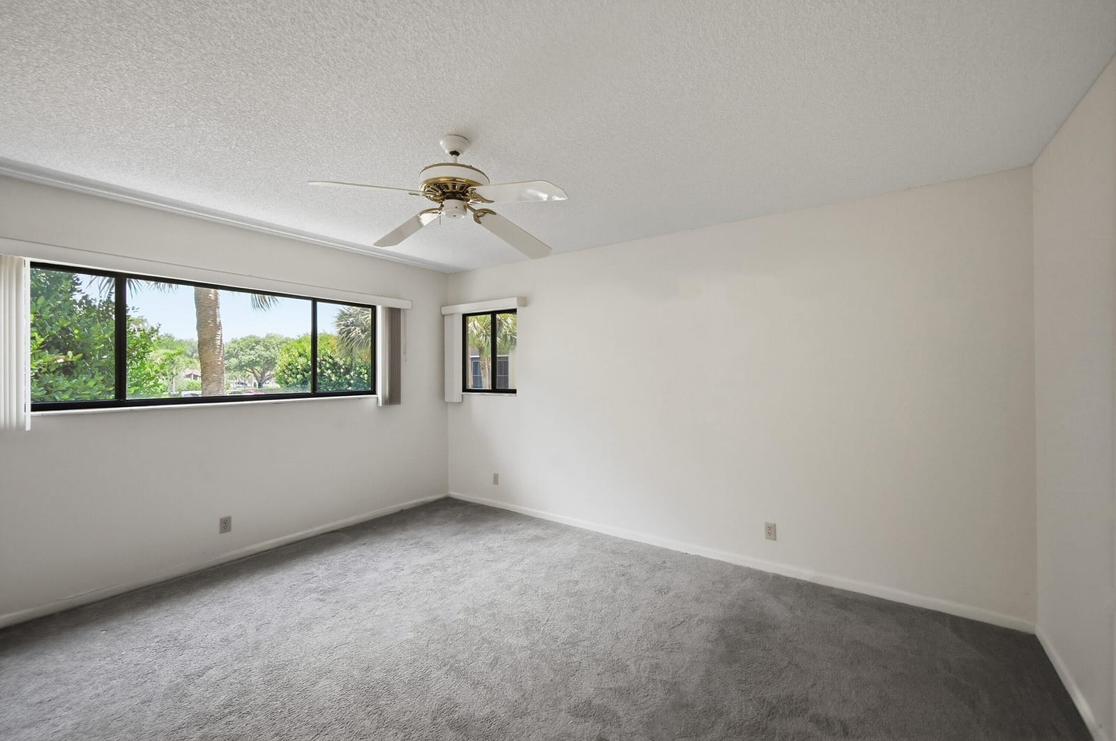 5370 Las Verdes Circle 219 — photo 12