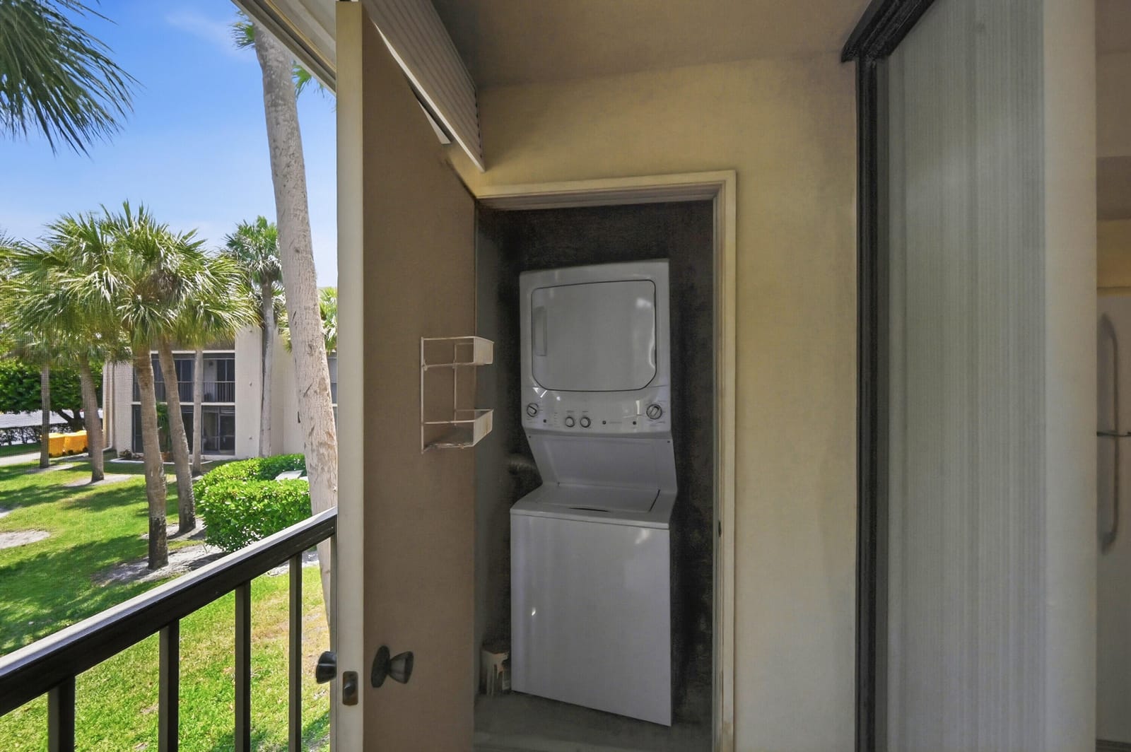 5370 Las Verdes Circle 219, Delray Beach, FL 33484 photo 17