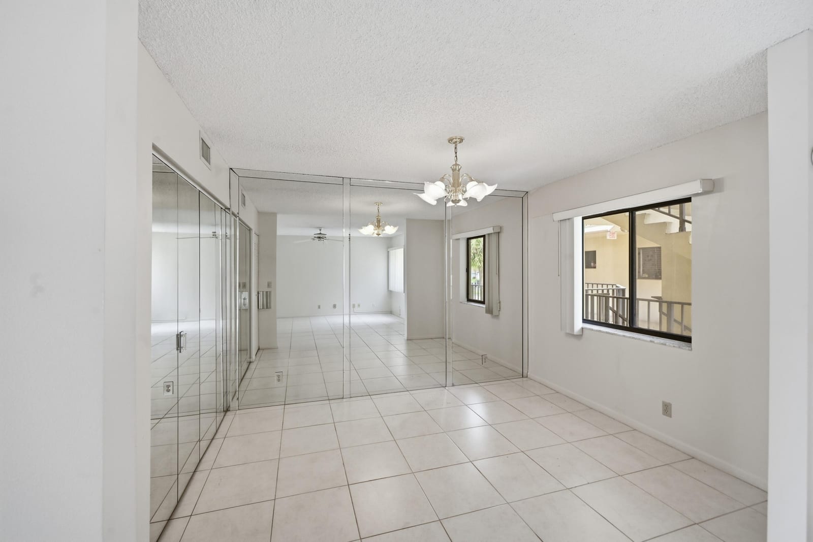 5370 Las Verdes Circle 219 — photo 9