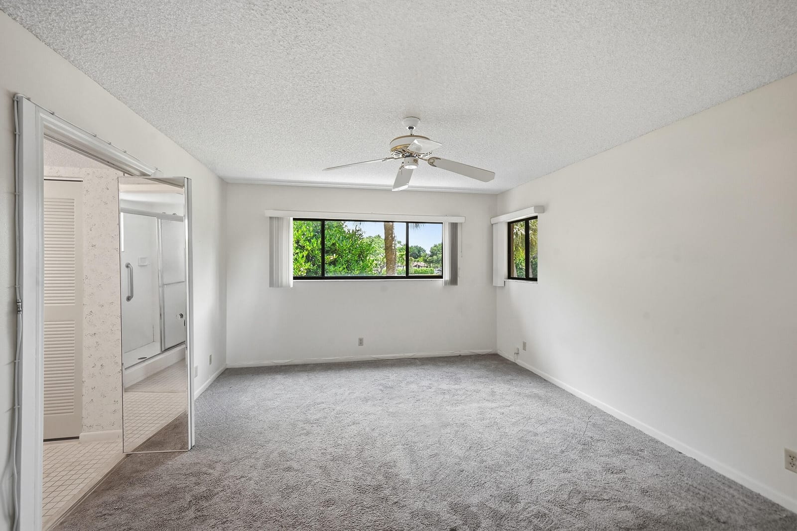 5370 Las Verdes Circle 219 — photo 10