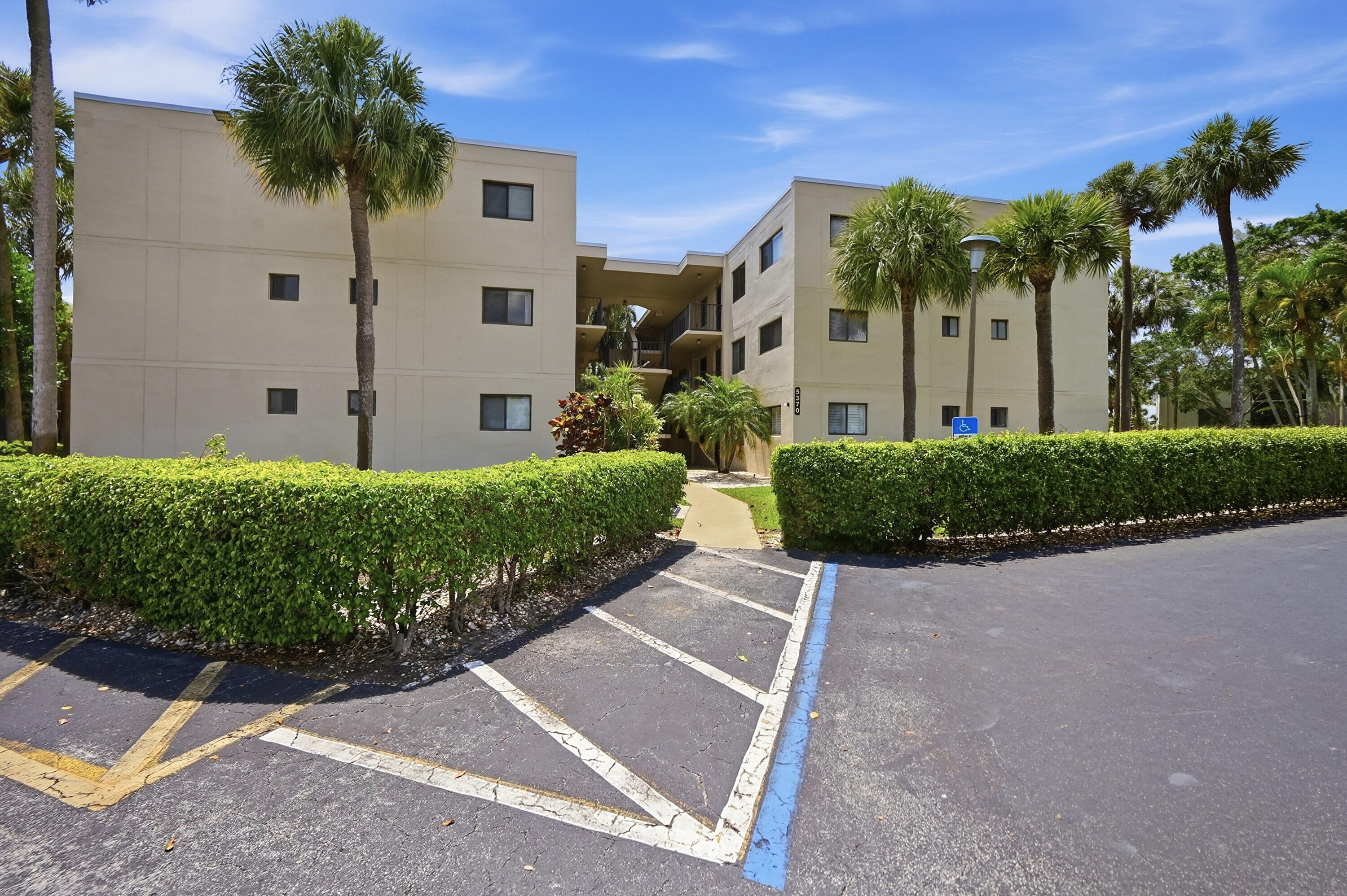 5370 Las Verdes Circle 219, Delray Beach, FL 33484, Delray Beach