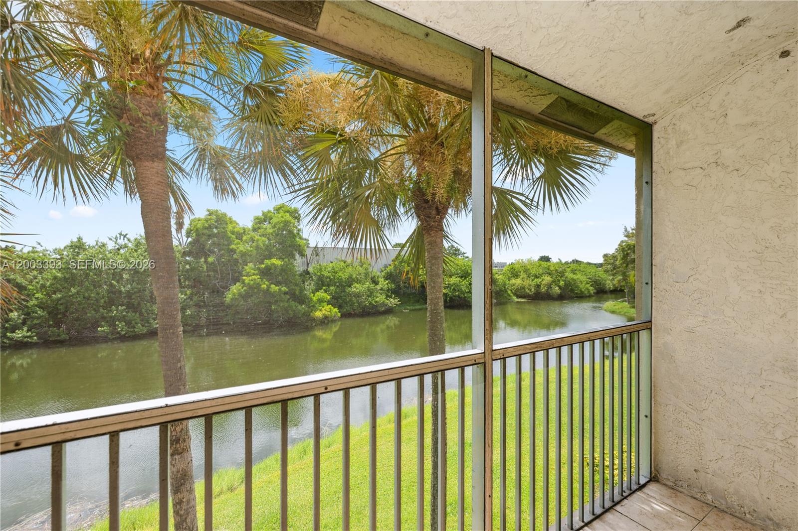 5560 Lakeside Drive 204, Margate, FL 33063, Margate