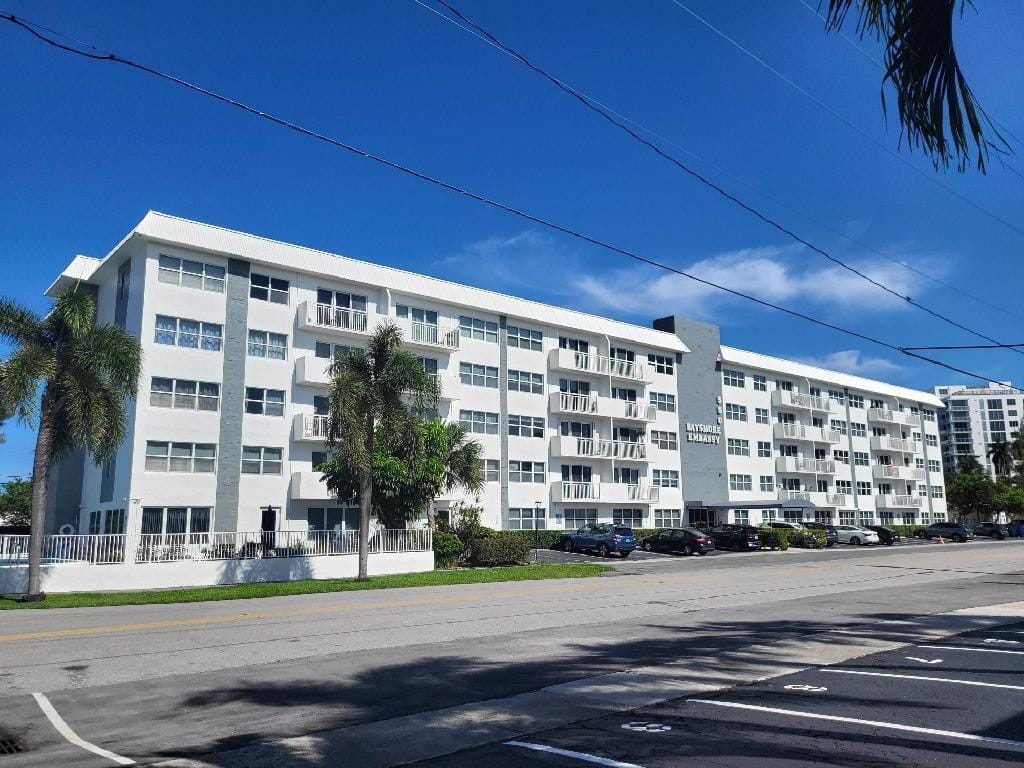 550 Bayshore Drive 104 — photo 2