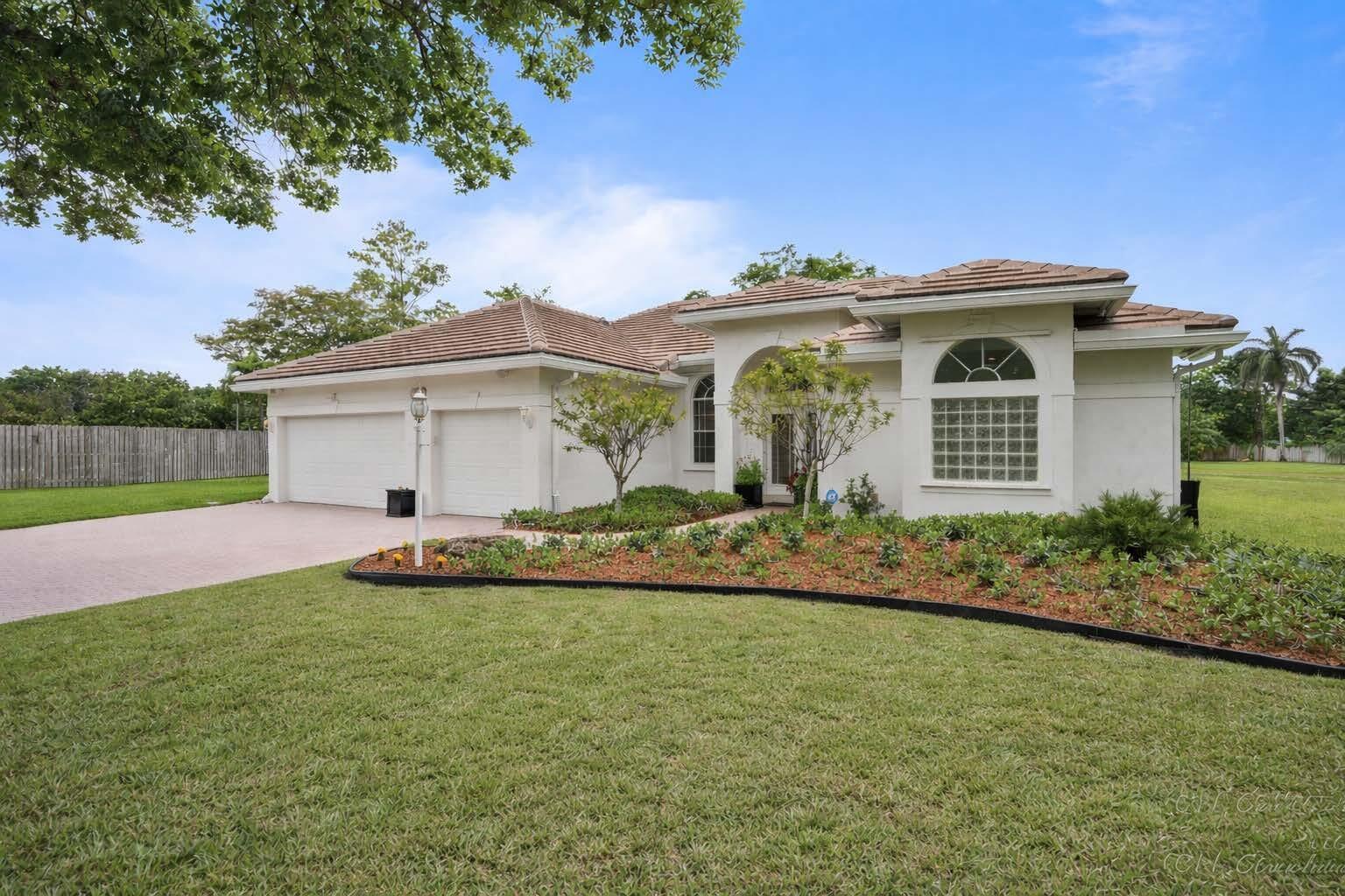 16245 Seneca Circle, Davie, FL 33331, Davie