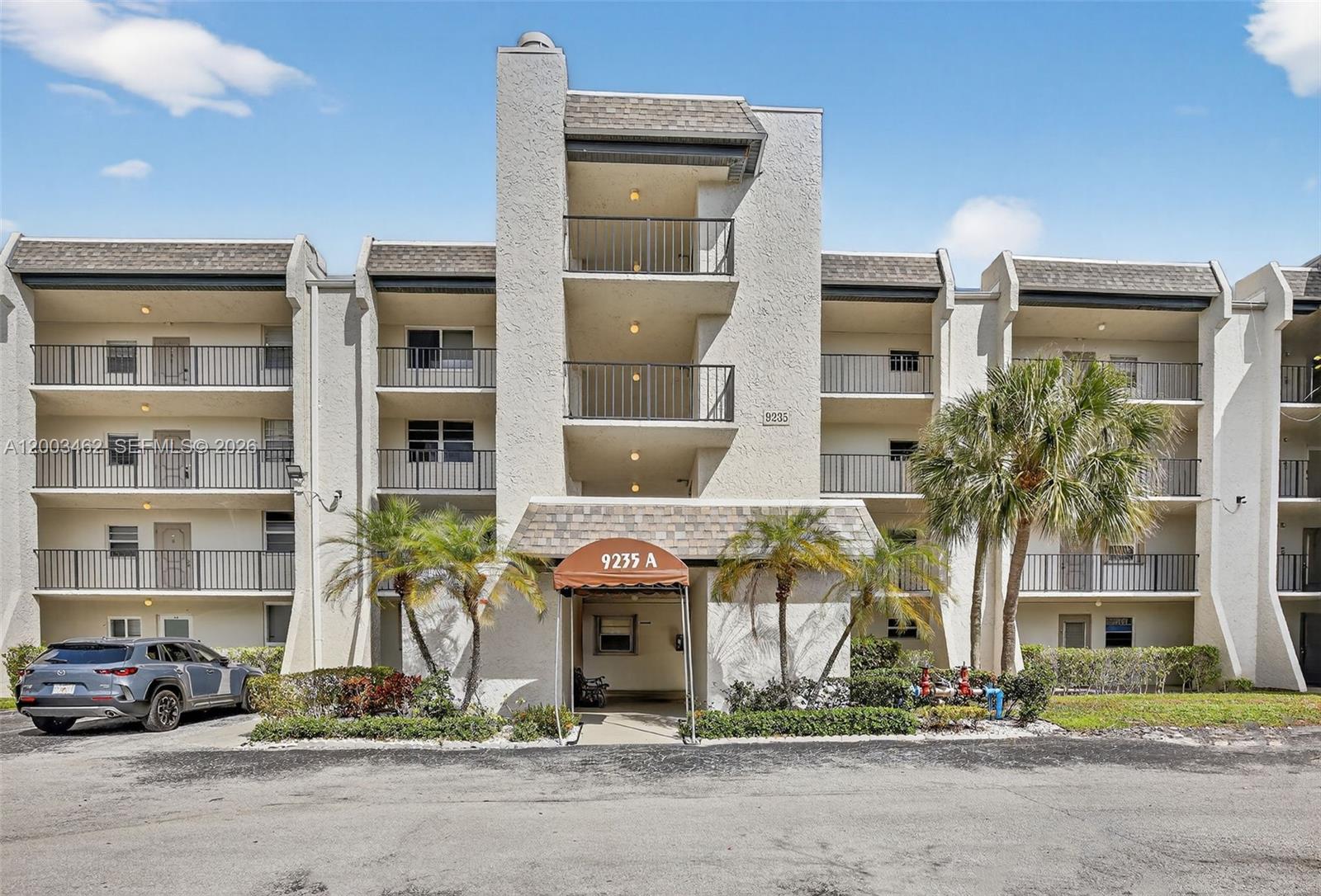 9235 Lagoon Place 404, Davie, FL 33324, Davie