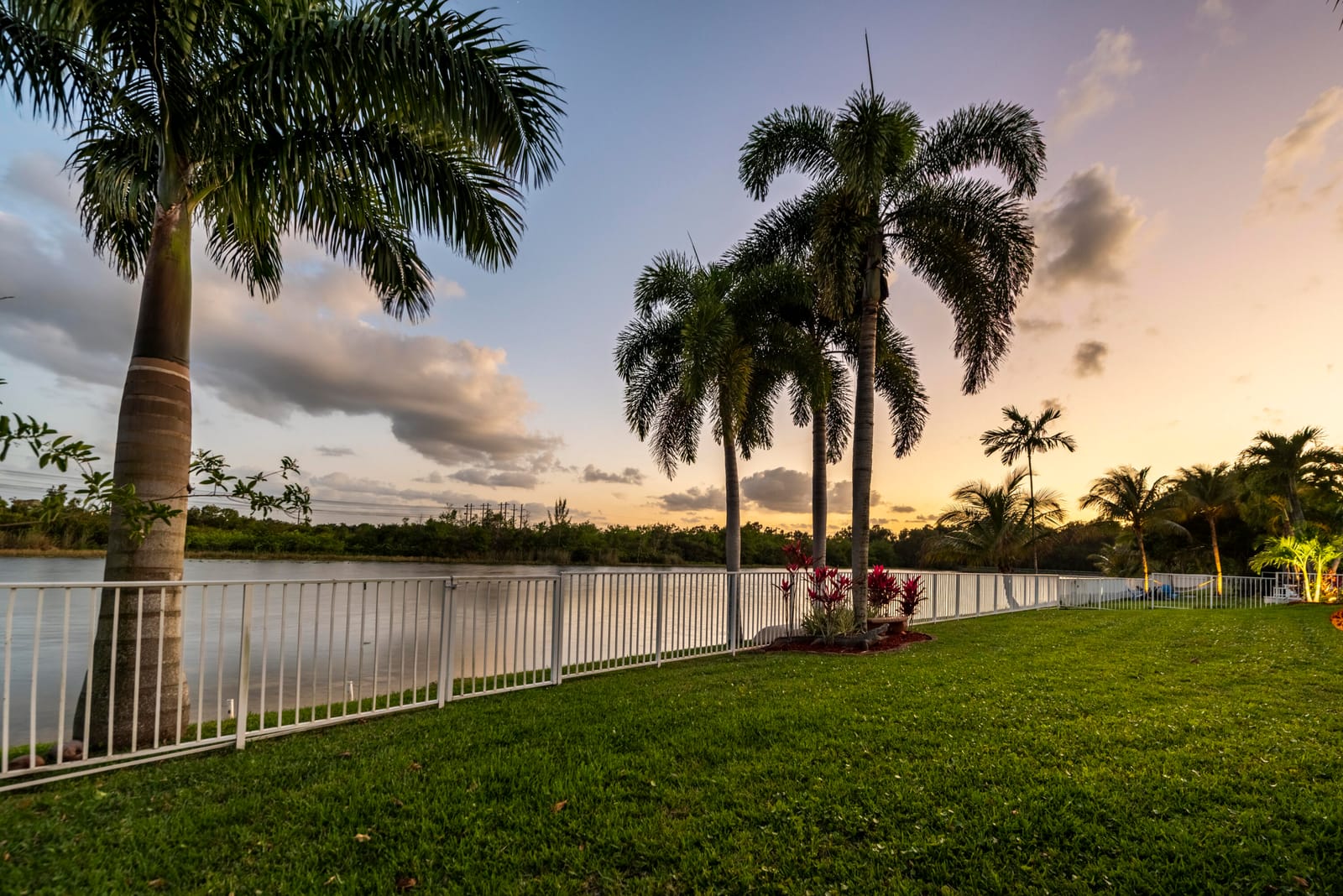 16446 Erie Place, Davie, FL 33331 photo 5