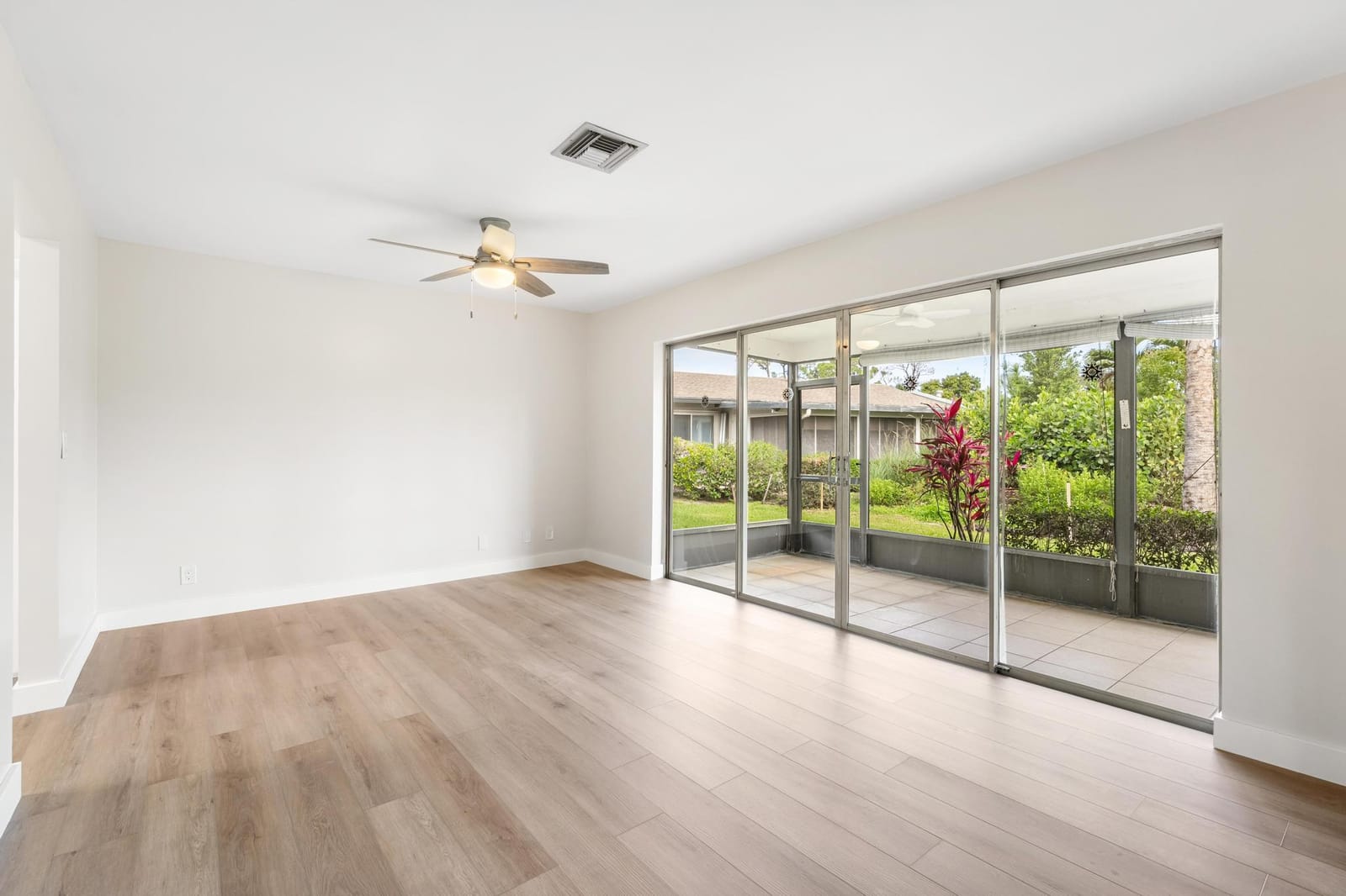 7281 N Pine Park Dr N, Lake Worth, FL 33467 photo 15