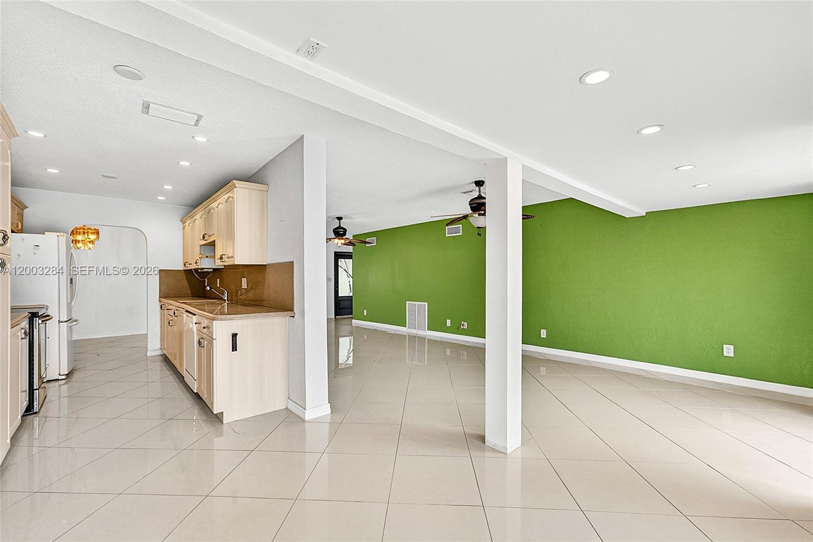 2832 NW 10th Avenue — photo 11