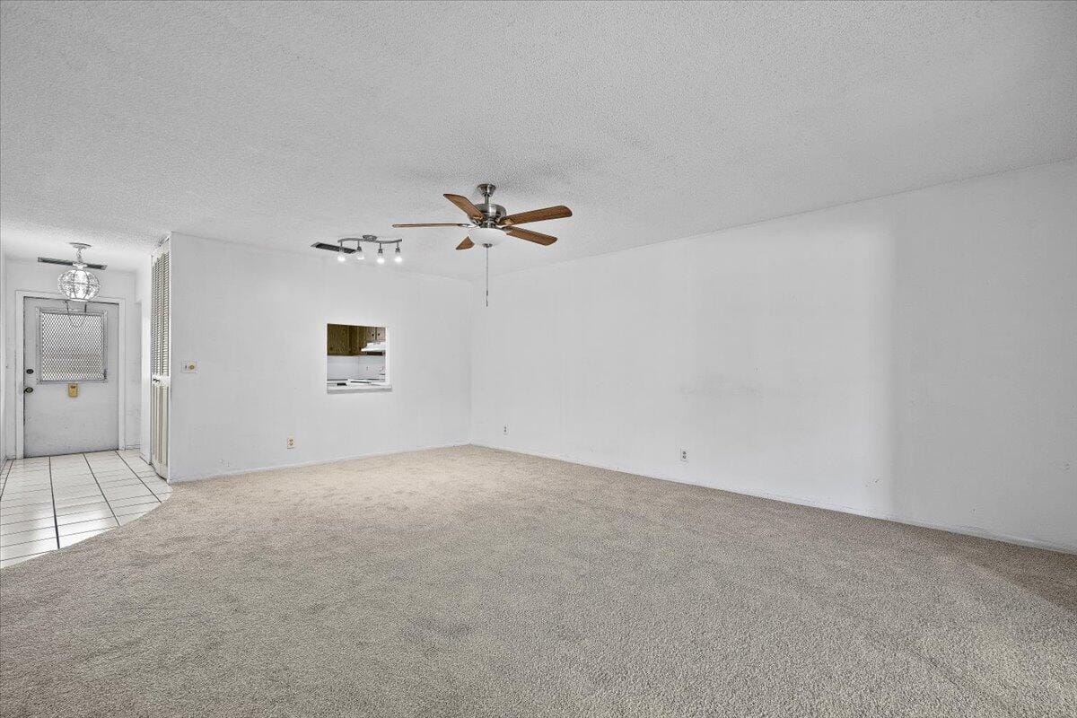 102 Amherst Lane, Greenacres, FL 33467 photo 12