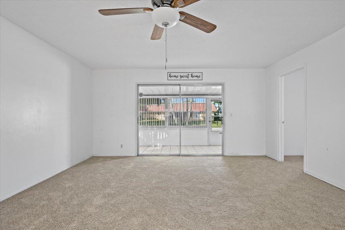 102 Amherst Lane, Greenacres, FL 33467 photo 15