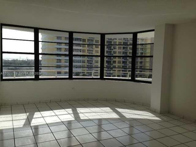 5555 Collins Avenue 8S, Miami Beach, FL 33140 photo 2