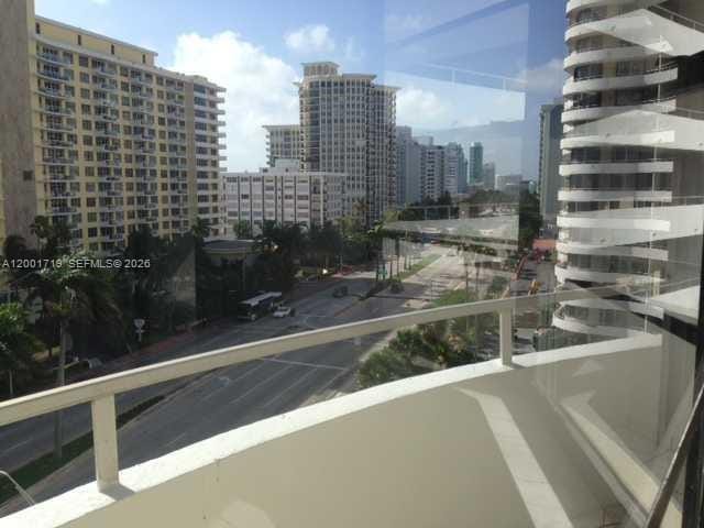 5555 Collins Avenue 8S, Miami Beach, FL 33140 photo 11