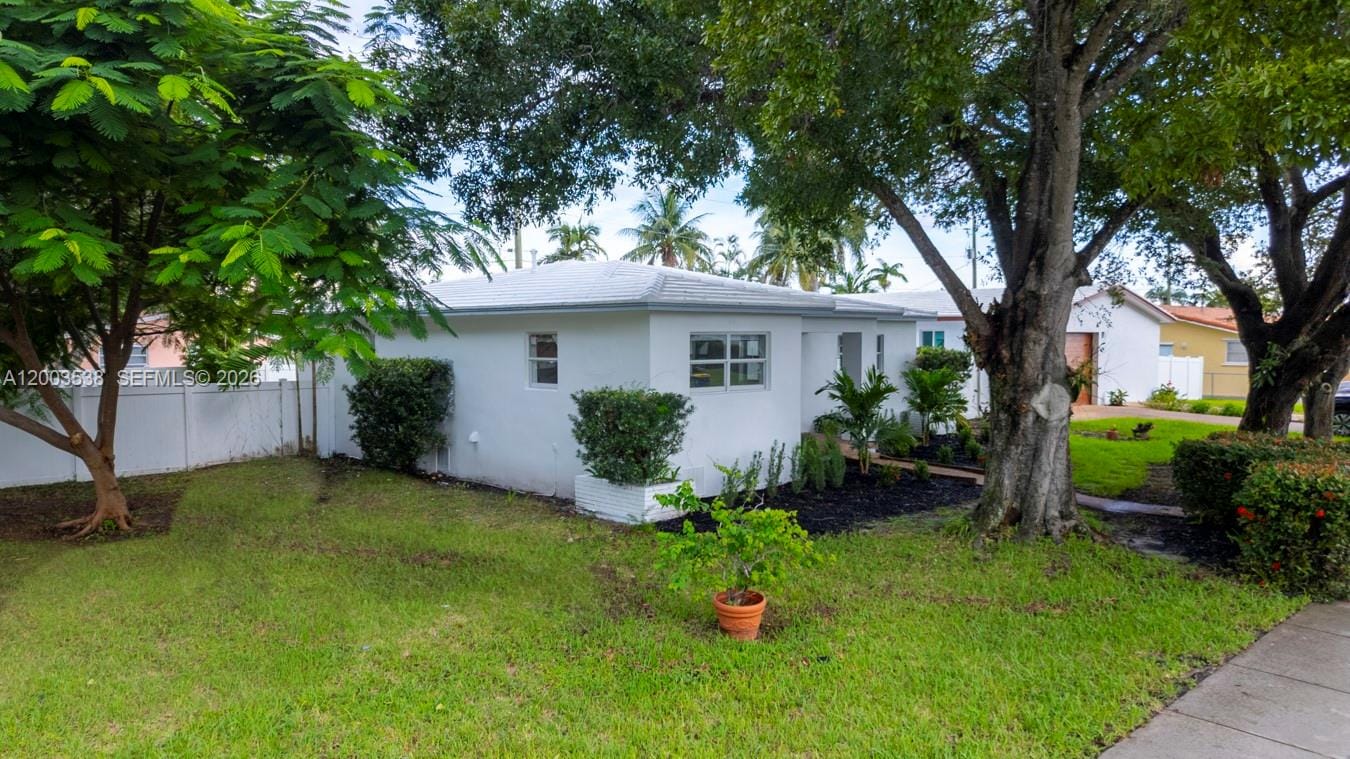327 SE 2nd Avenue, Dania Beach, FL 33004 photo 30