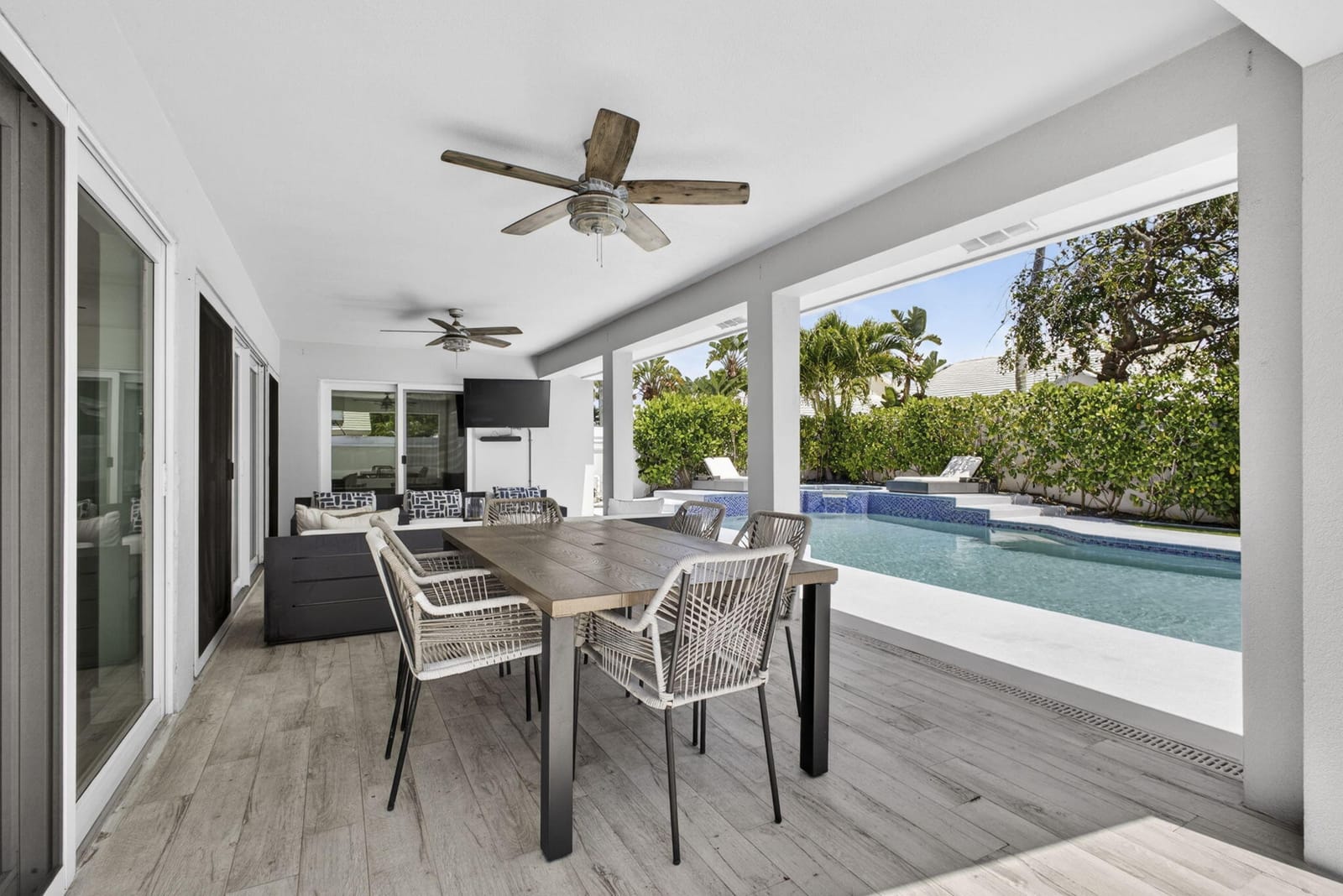 2760 White Wing Lane, West Palm Beach, FL 33409 photo 11