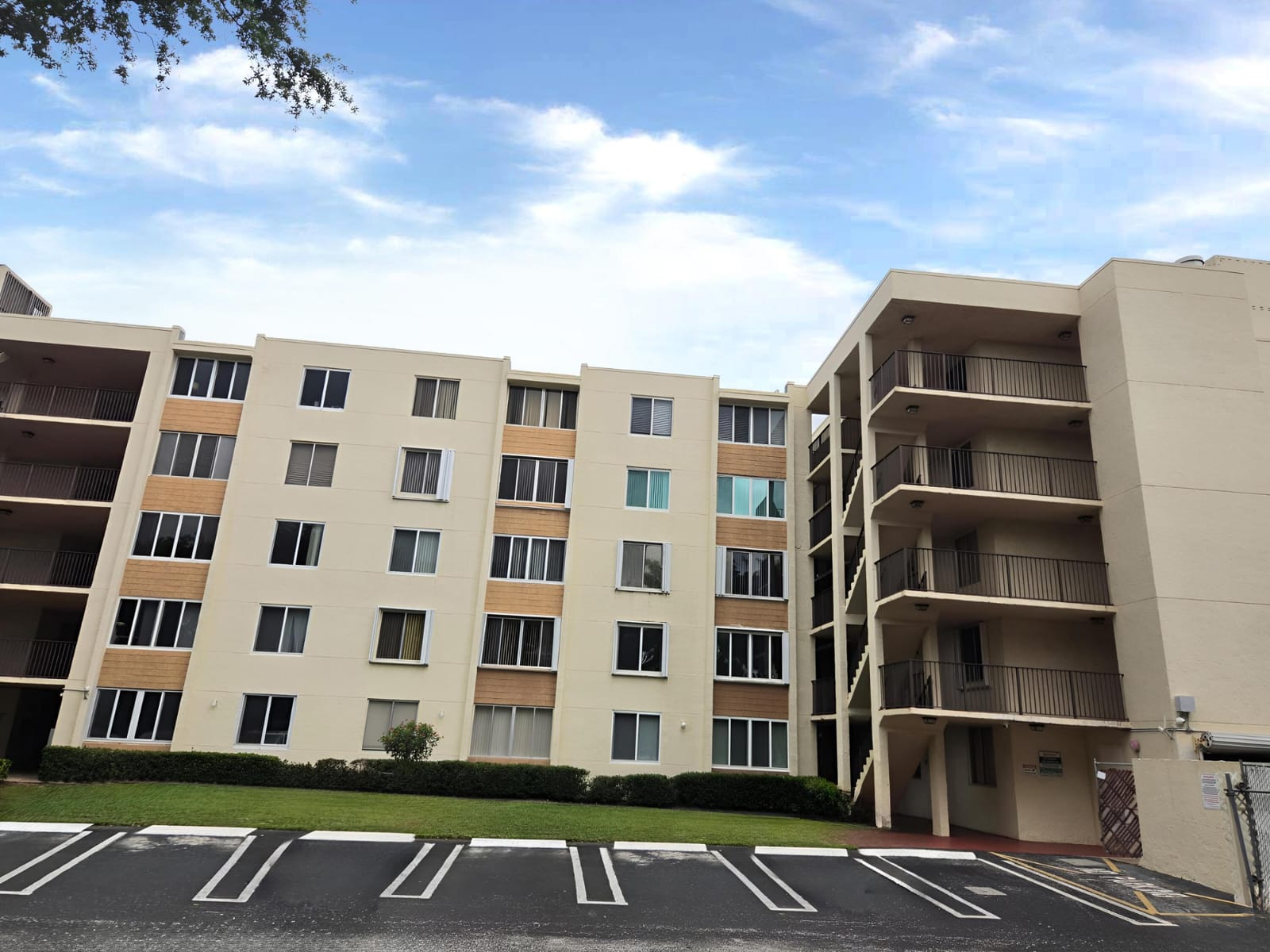 3253 Riverside Drive D-301, Coral Springs, FL 33065 photo 11
