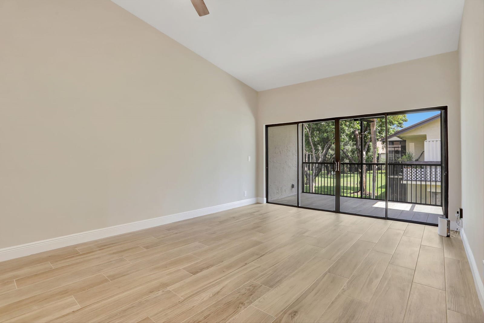 1945 SW 15th Street 68 — photo 11