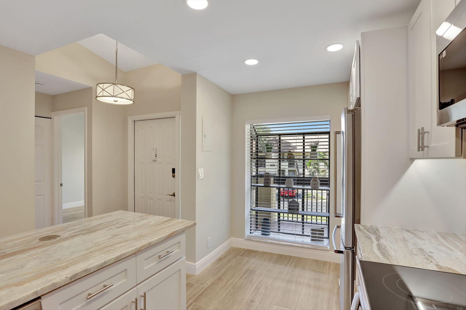 1945 SW 15th Street 68 — photo 7