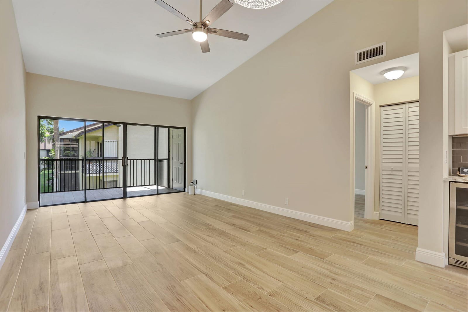 1945 SW 15th Street 68 — photo 10