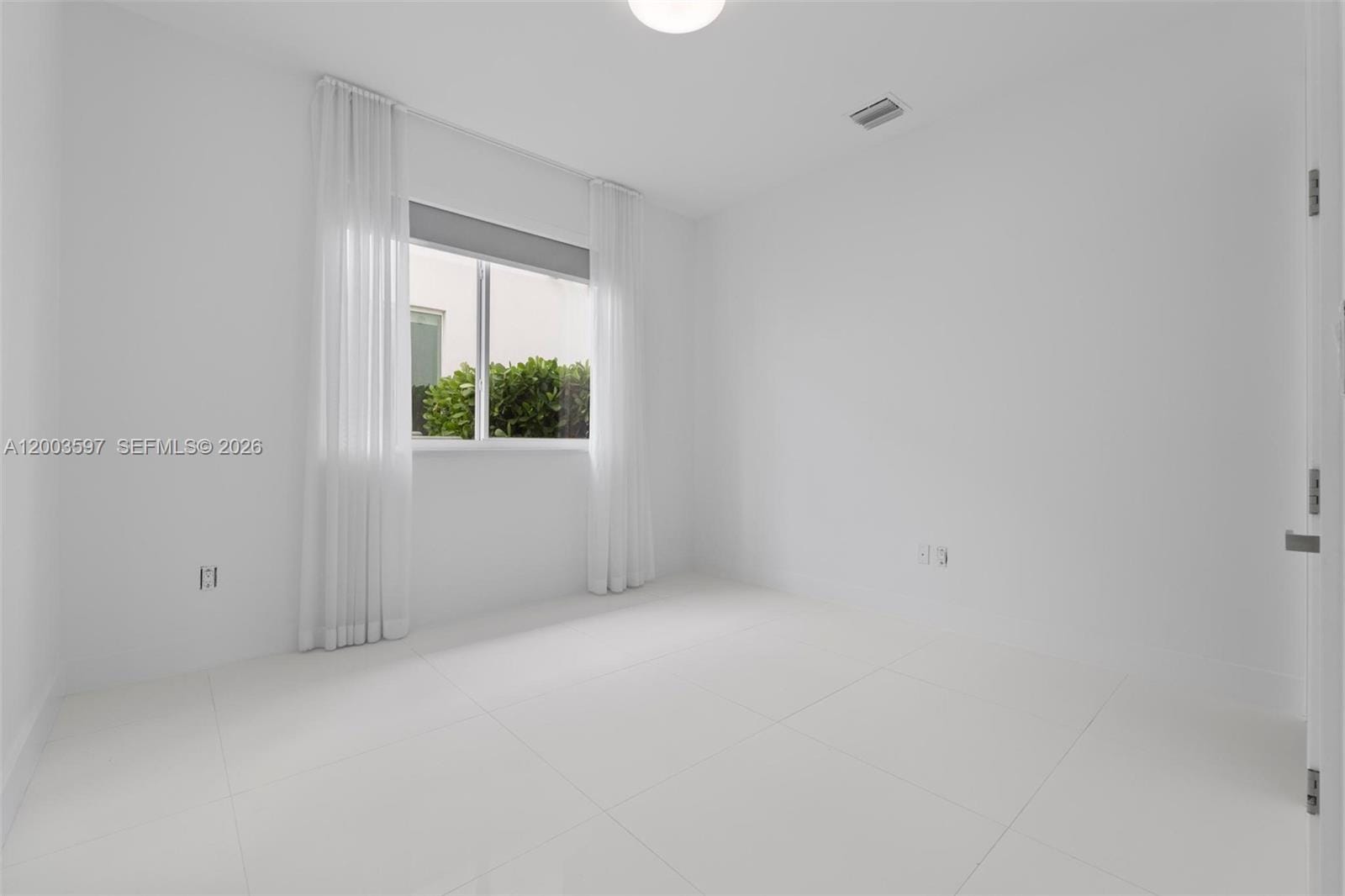 10431 NW 68th Terrace, Doral, FL 33178 photo 13