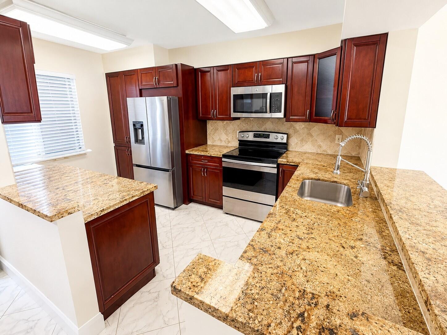 7076 Huntington Lane 608, Delray Beach, FL 33446 photo 3