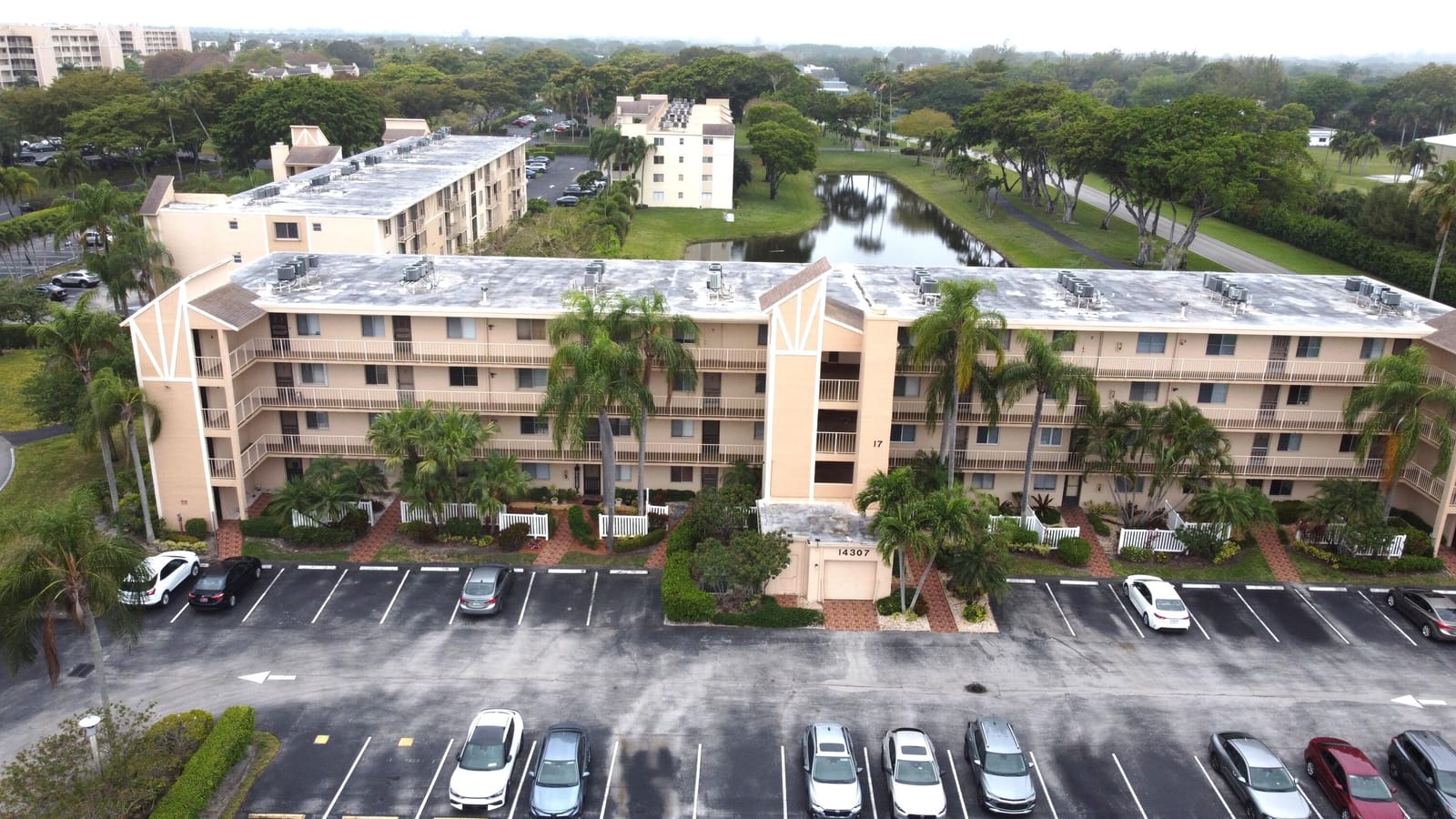 14307 Bedford Drive 302, Delray Beach, FL 33446 photo 9