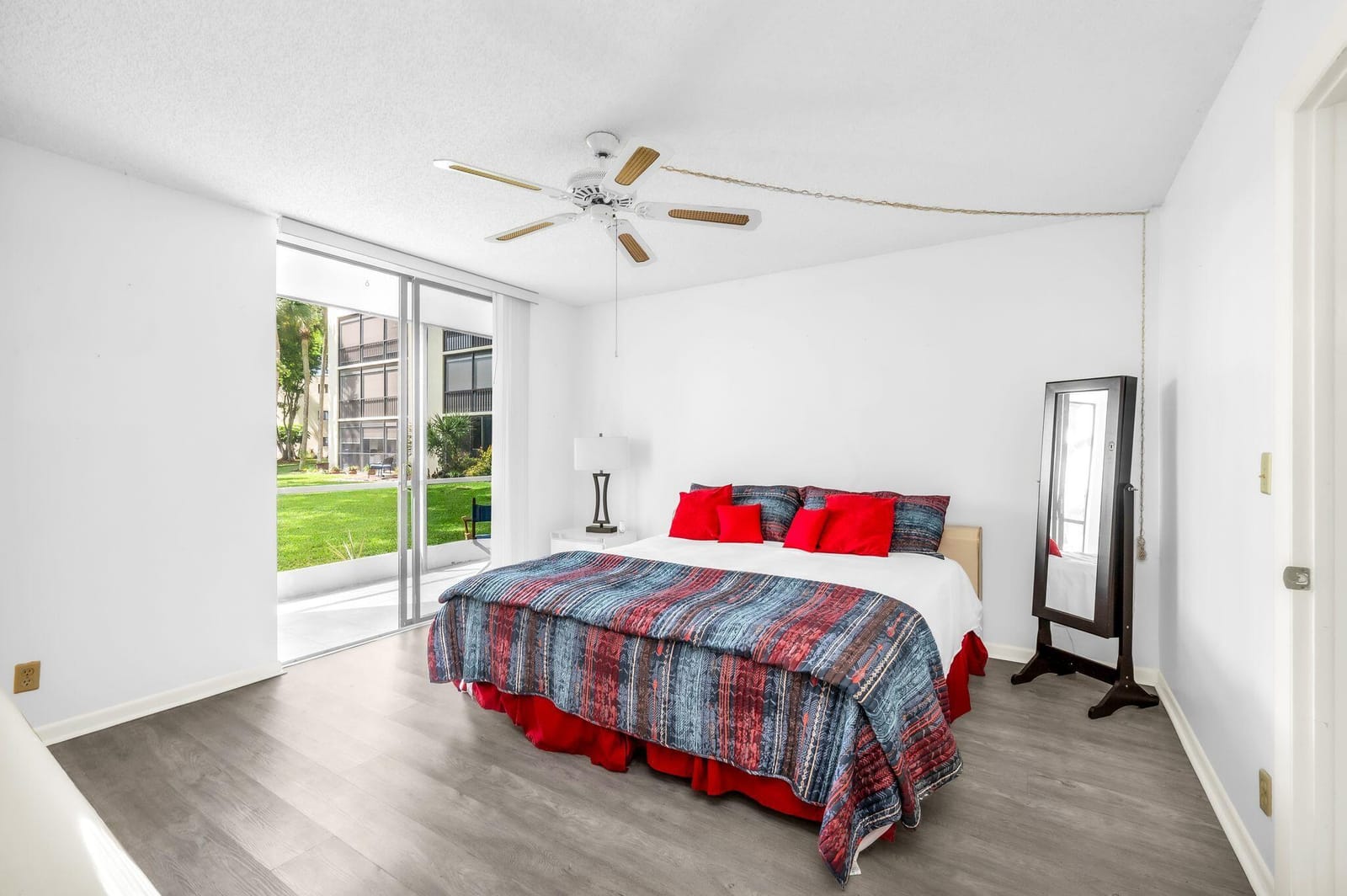 5220 Las Verdes Circle 108, Delray Beach, FL 33484 photo 15