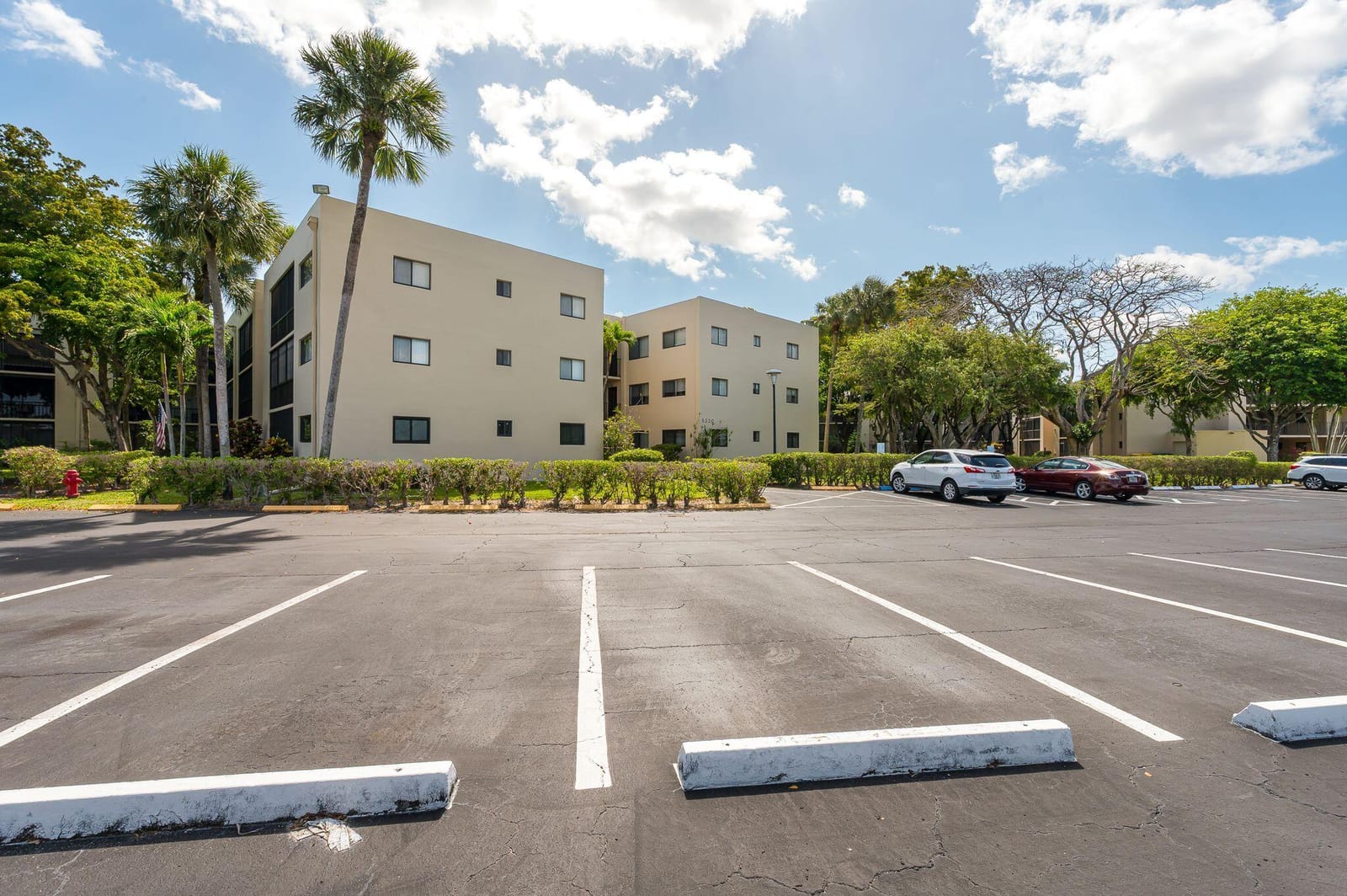 5220 Las Verdes Circle 108, Delray Beach, FL 33484 photo 23